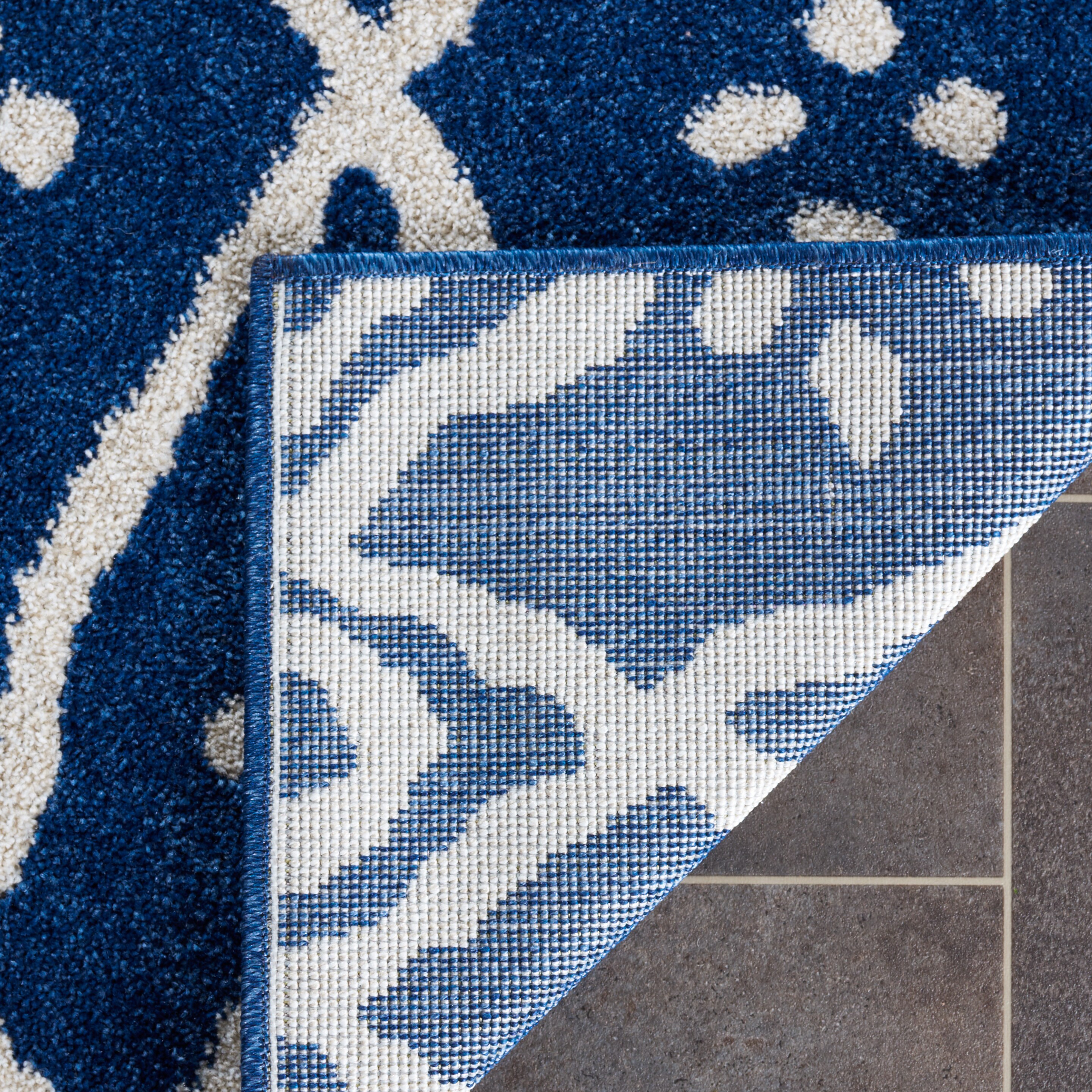 Safavieh AMT442N-5 rugs - View #3
