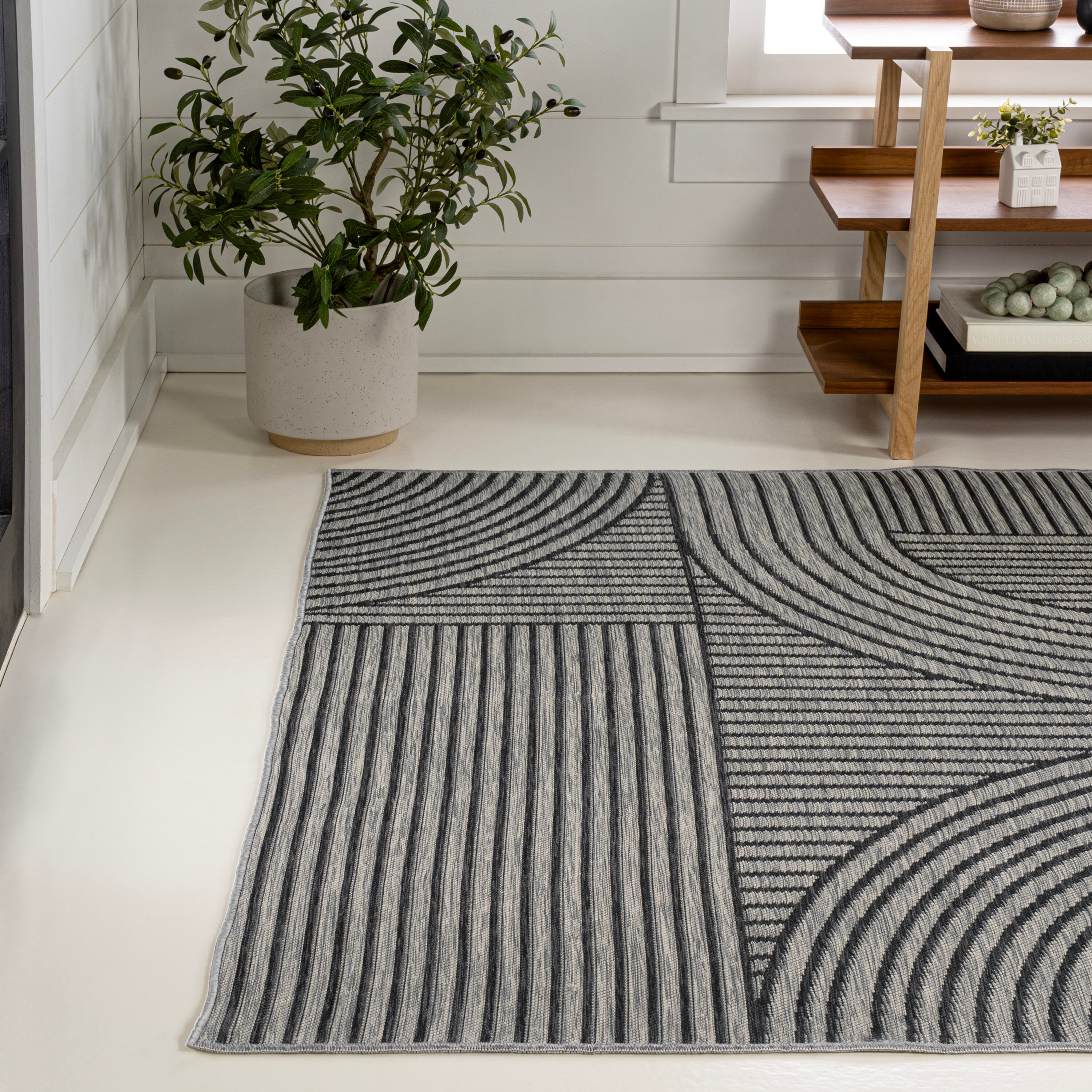 Zephyr Black and Cream Synthetic Stripe Reversible Rug 3' x 5'