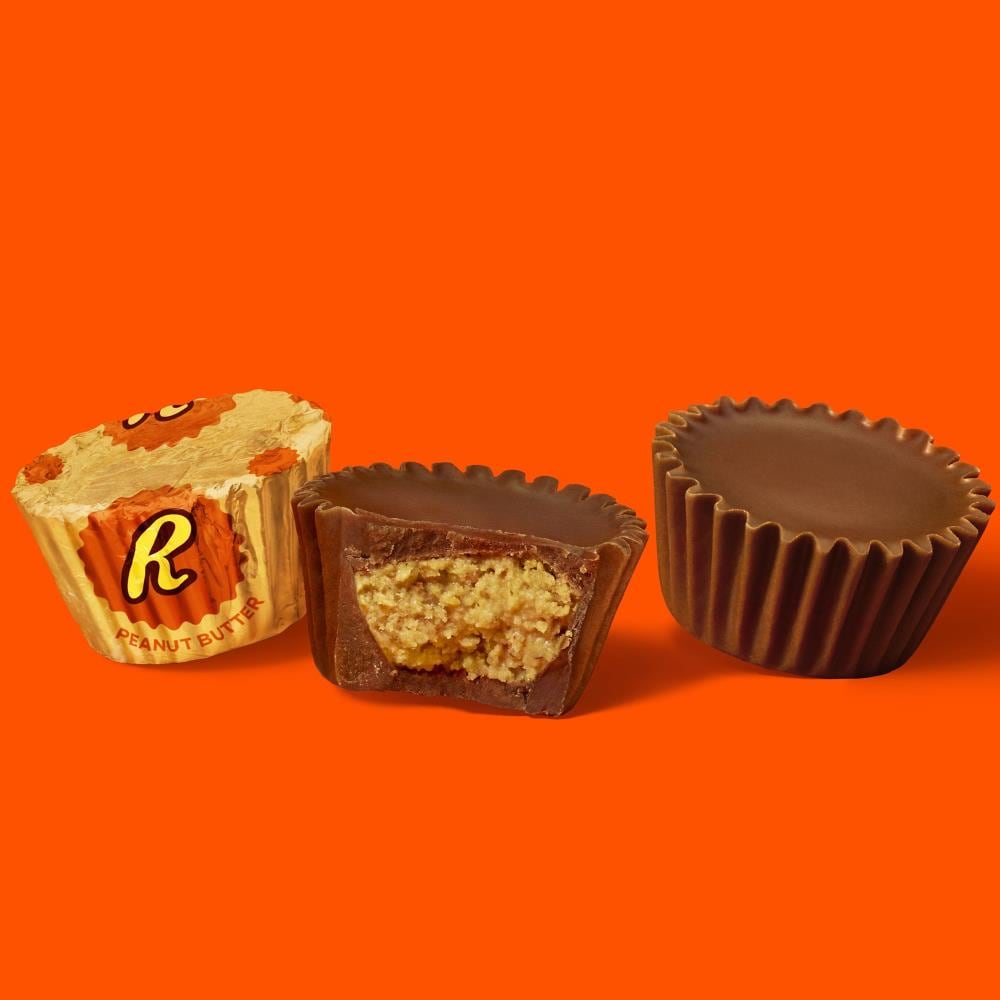 Reese's and Kit Kat Miniatures Assortment Party Pack - 33.36-oz