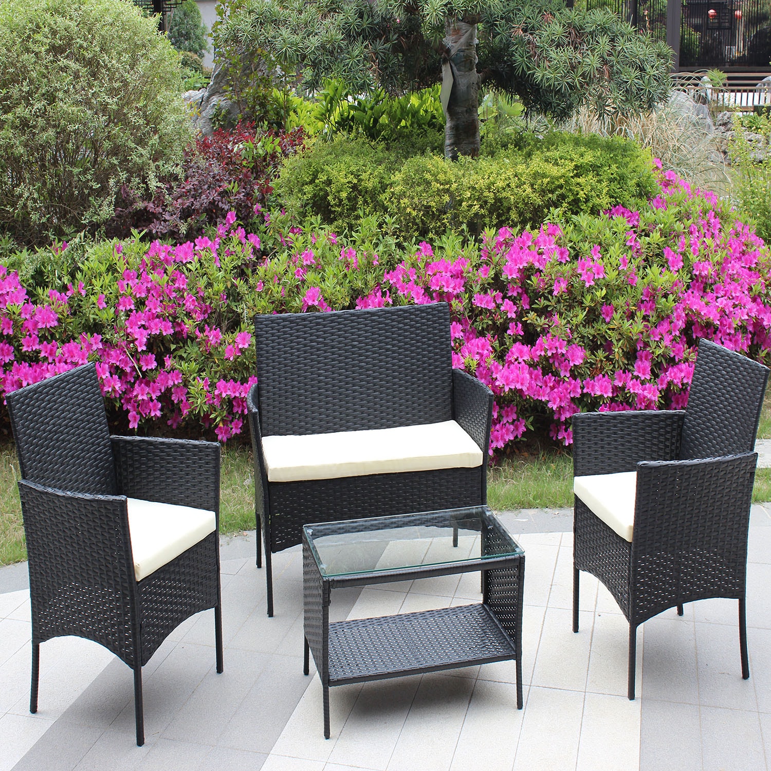 Mondawe ZY-535-070 4 -Piece Rattan Patio Conversation Set with Off-white Cushions