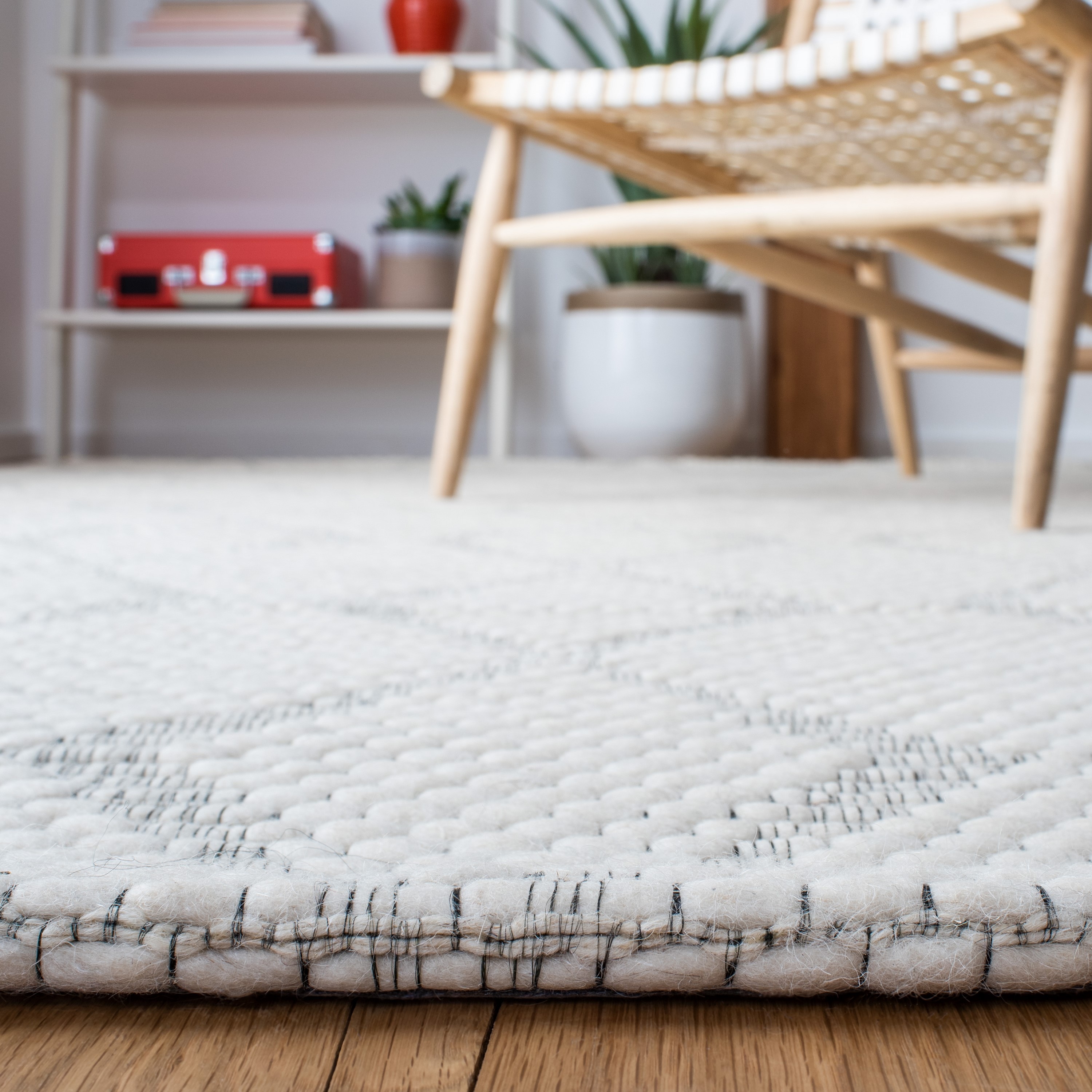 Ivory Geometric Flat Woven Wool Synthetic Rug, 3' x 5'