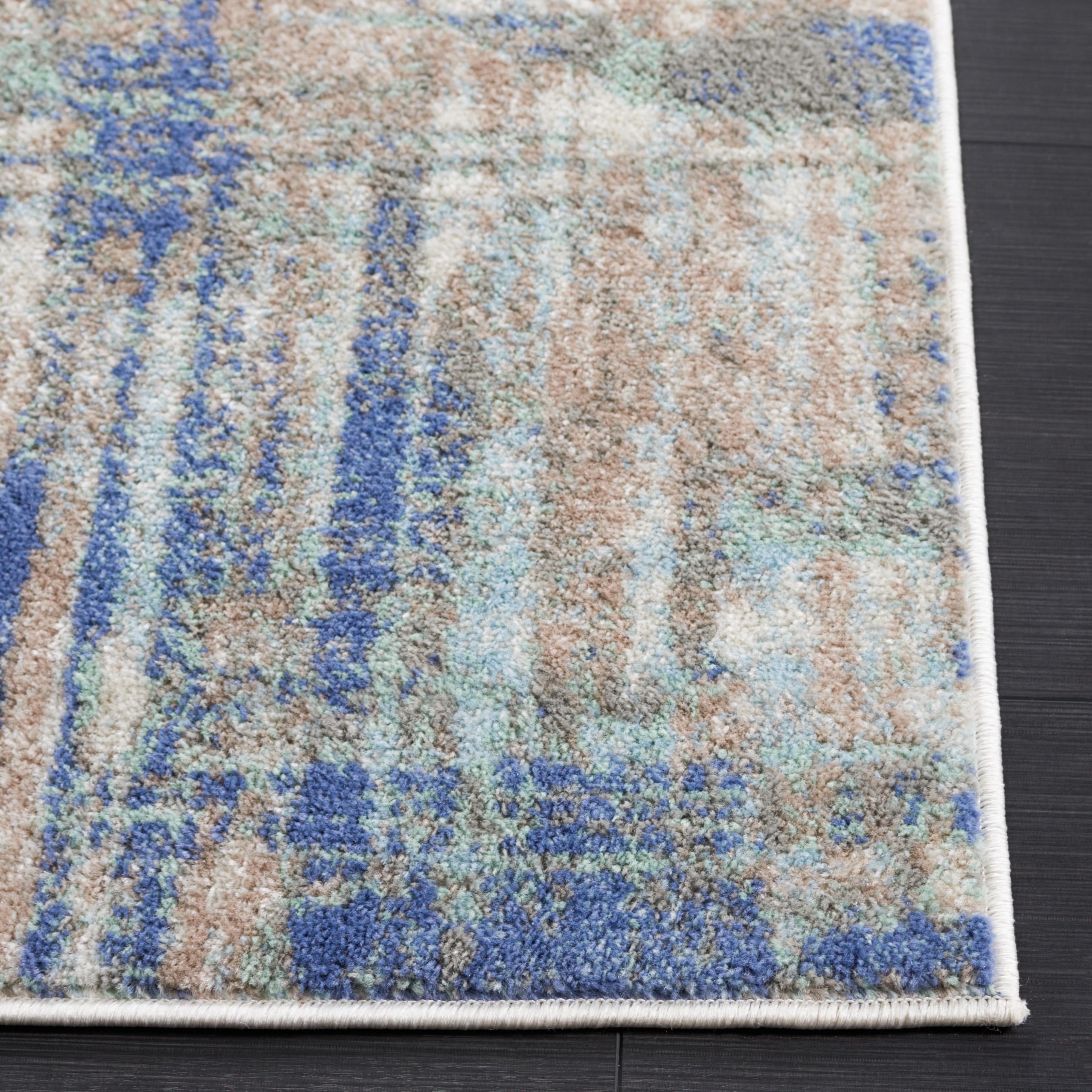 Safavieh SKY506F-7SQ rugs - View #2