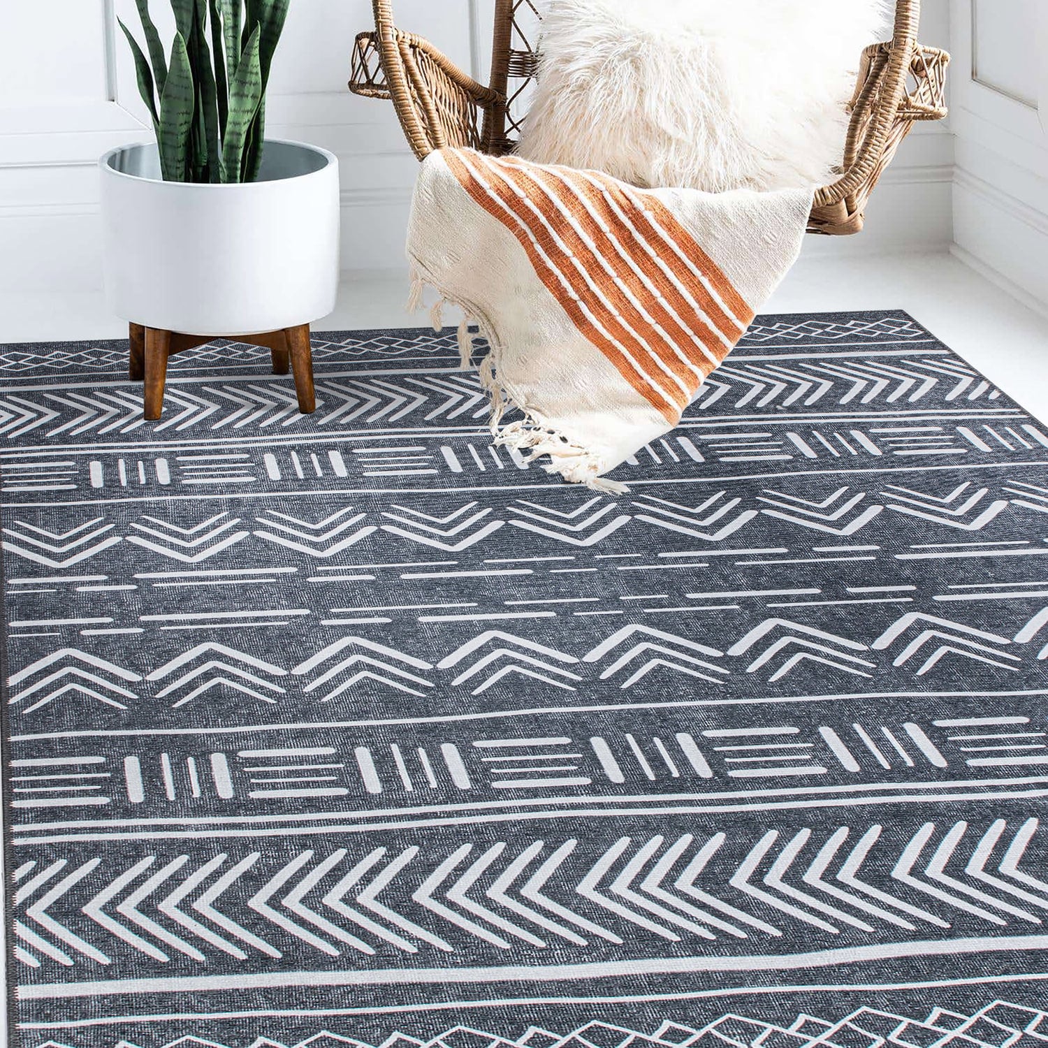 Dark Gray Geometric Flat Woven Machine Washable Area Rug