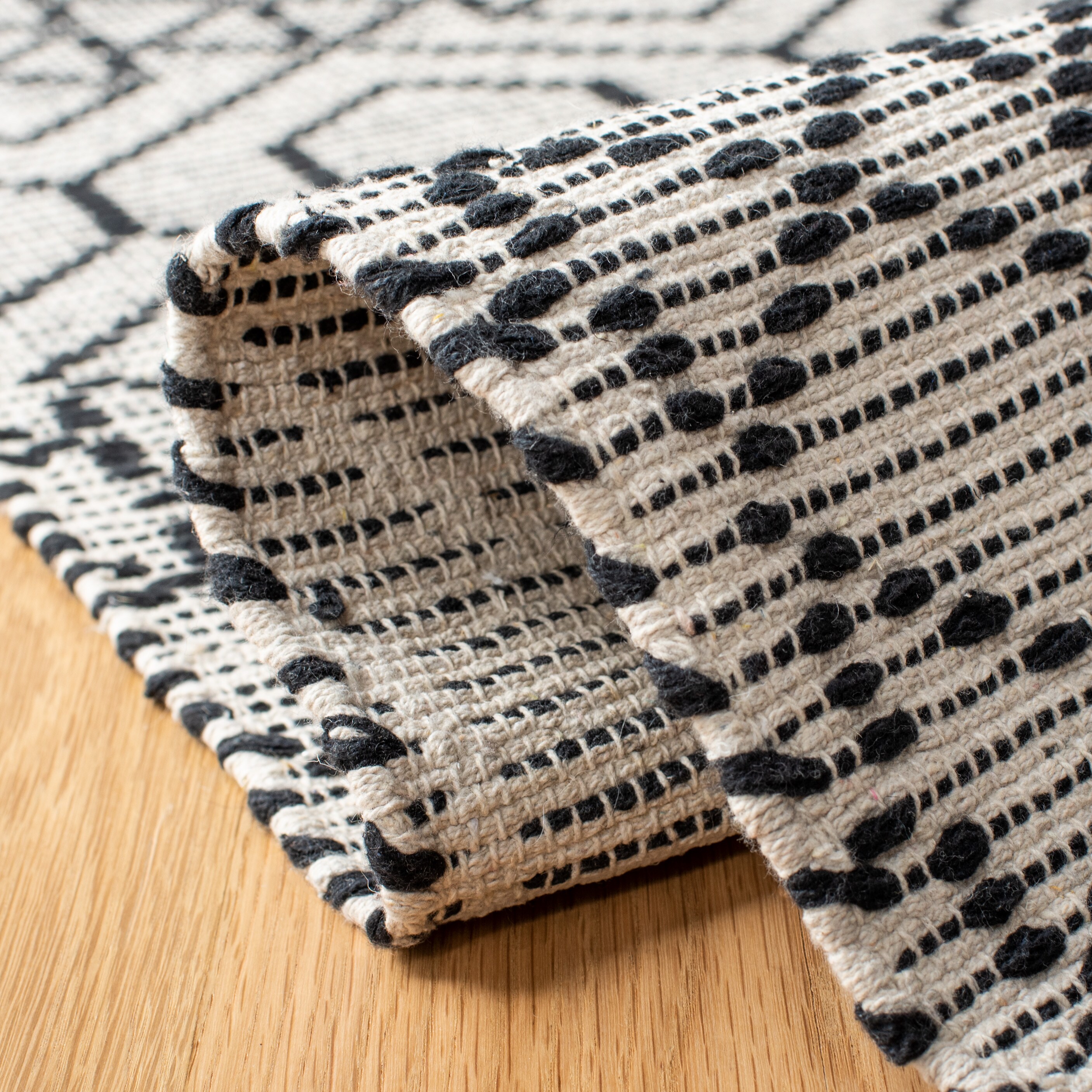 Safavieh MTK652Z-8 rugs - View #5