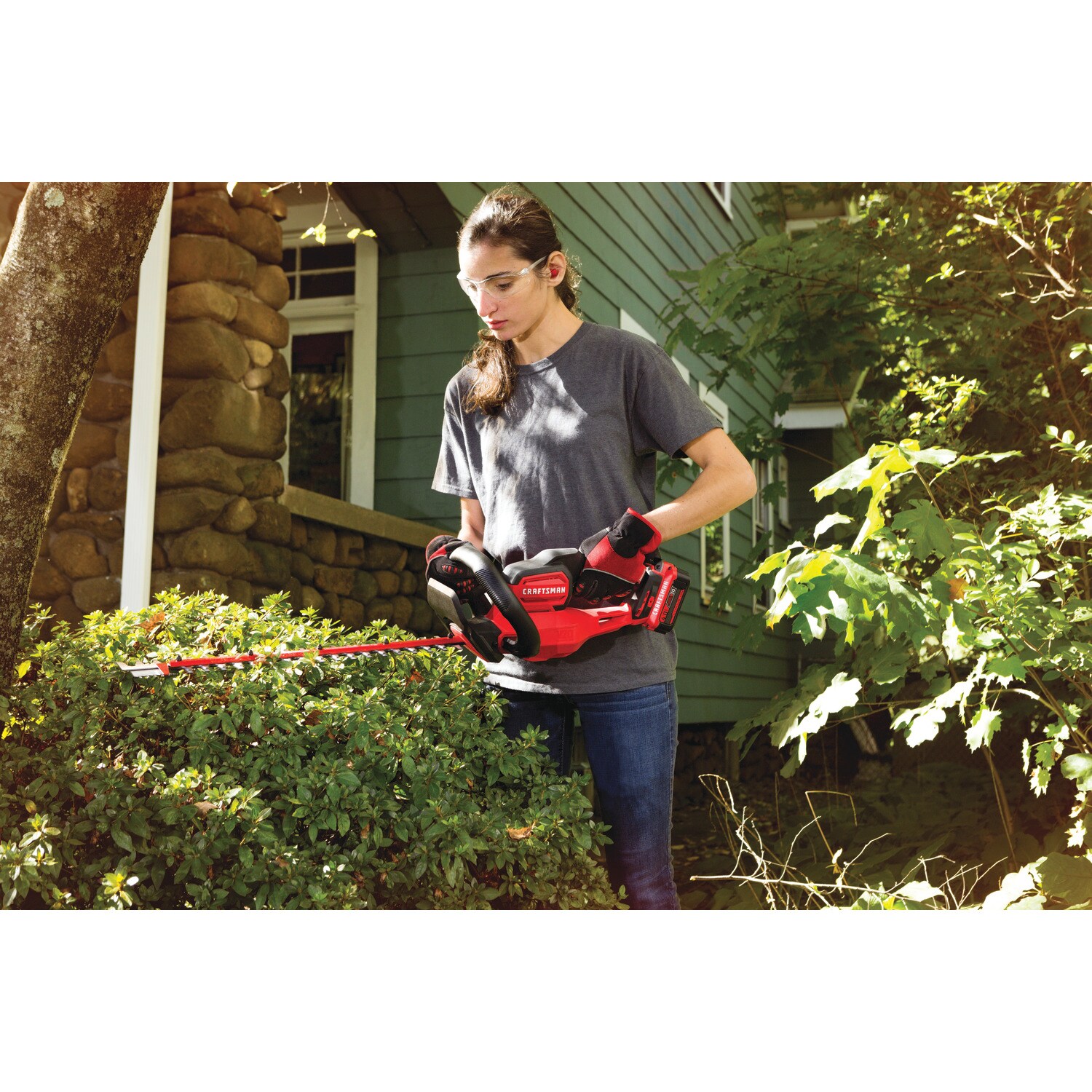 CRAFTSMAN CMCHTS820D1 Cordless-Hedge-Trimmers - View #14