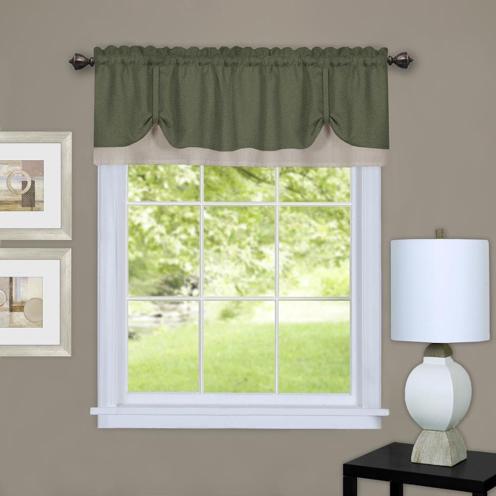 What Is the Standard Size of a Window Valance?