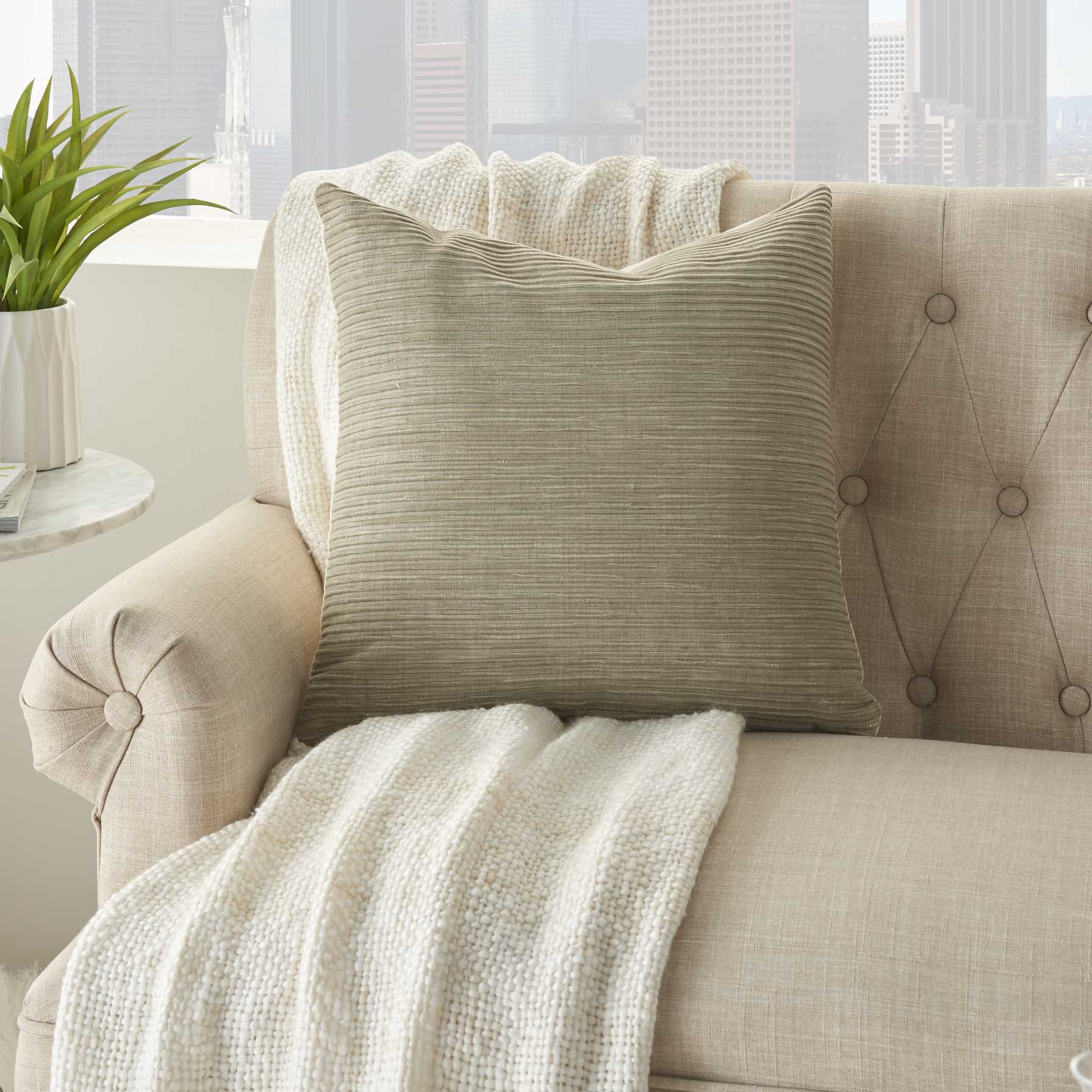 Mina Victory 798019076566 Accent-Pillows - View #3