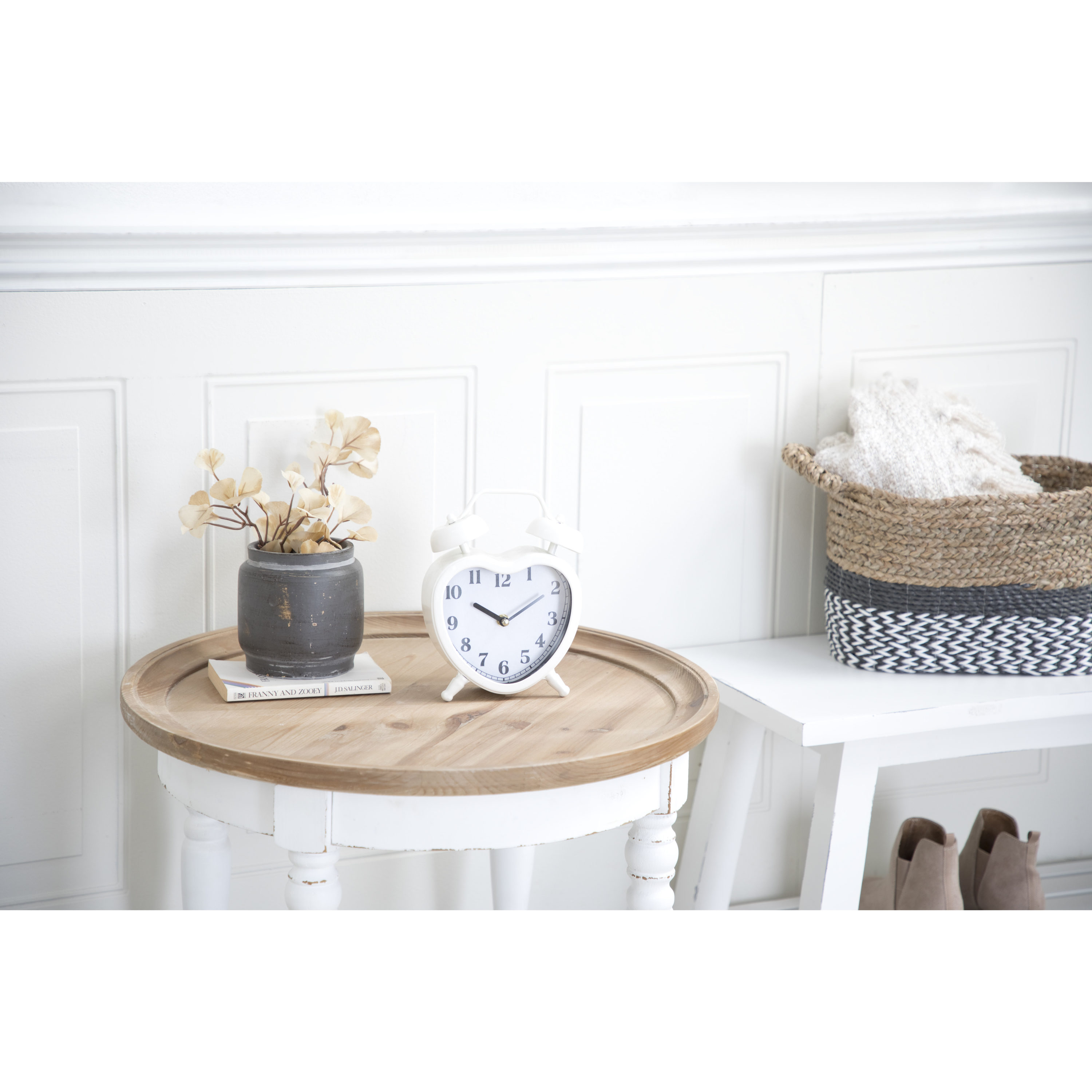 Grayson Lane 90790 Analog Round Tabletop Farmhouse