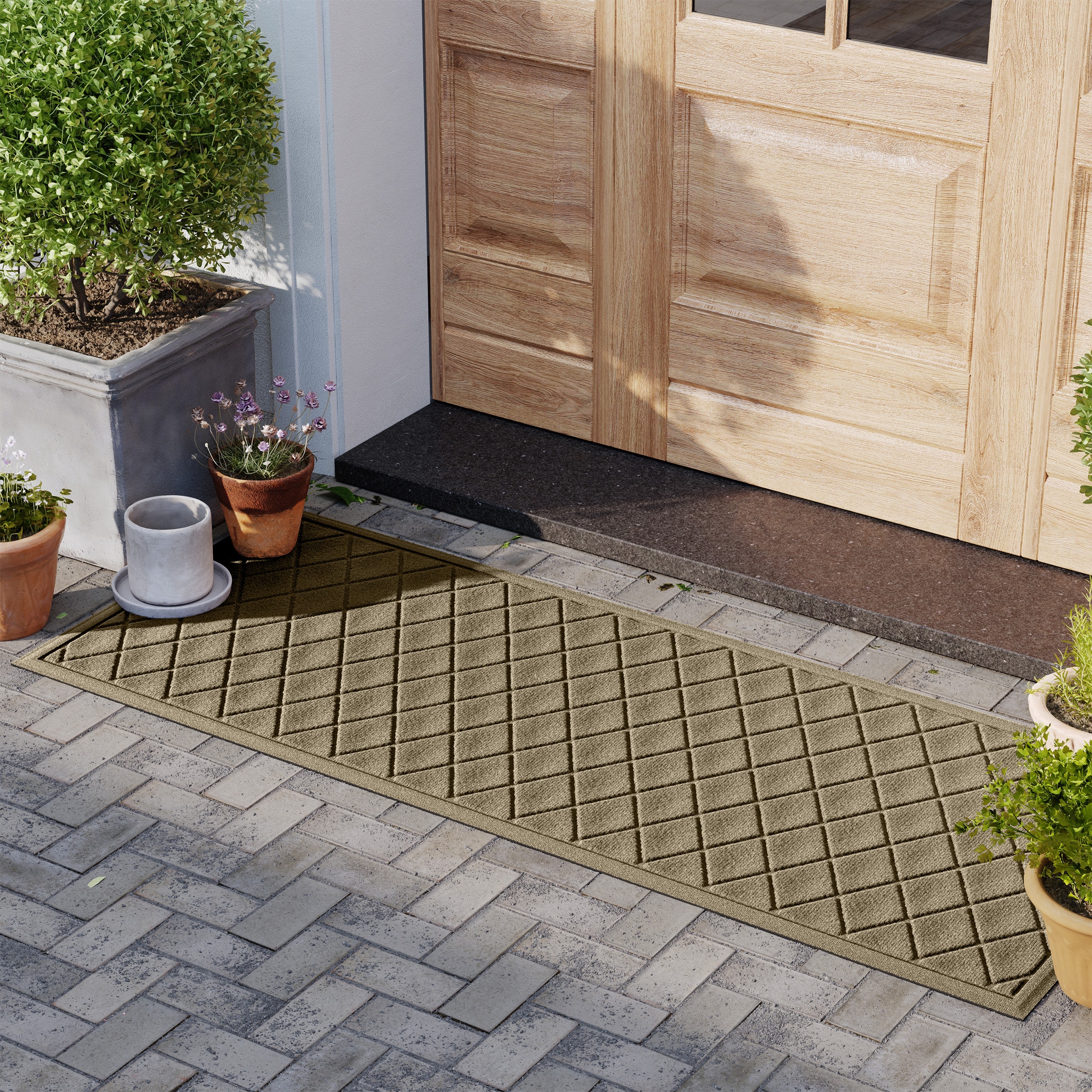 WaterHog 20377502260 2-ft x 5-ft Camel Polyester Rectangular Indoor or outdoor Decorative Door mat