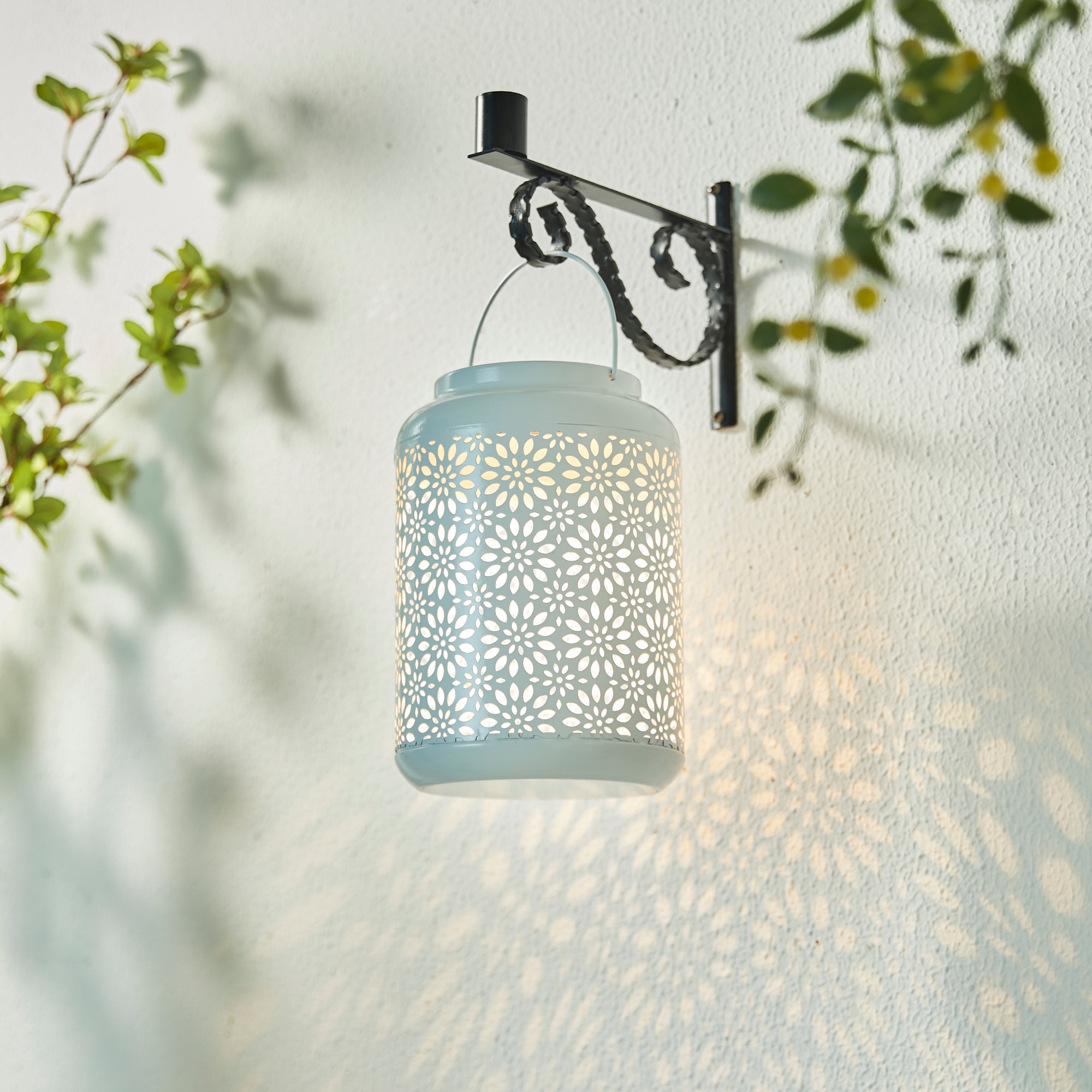 Glitzhome 2023300032 Outdoor-Decorative-Lanterns - View #2