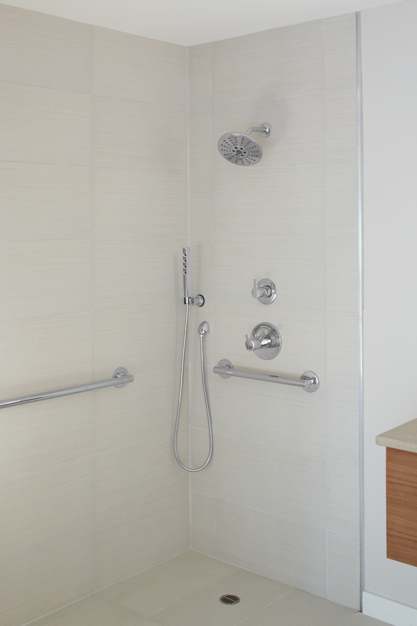 Delta T17T261-H2O Tub-Shower-Faucets - View #13