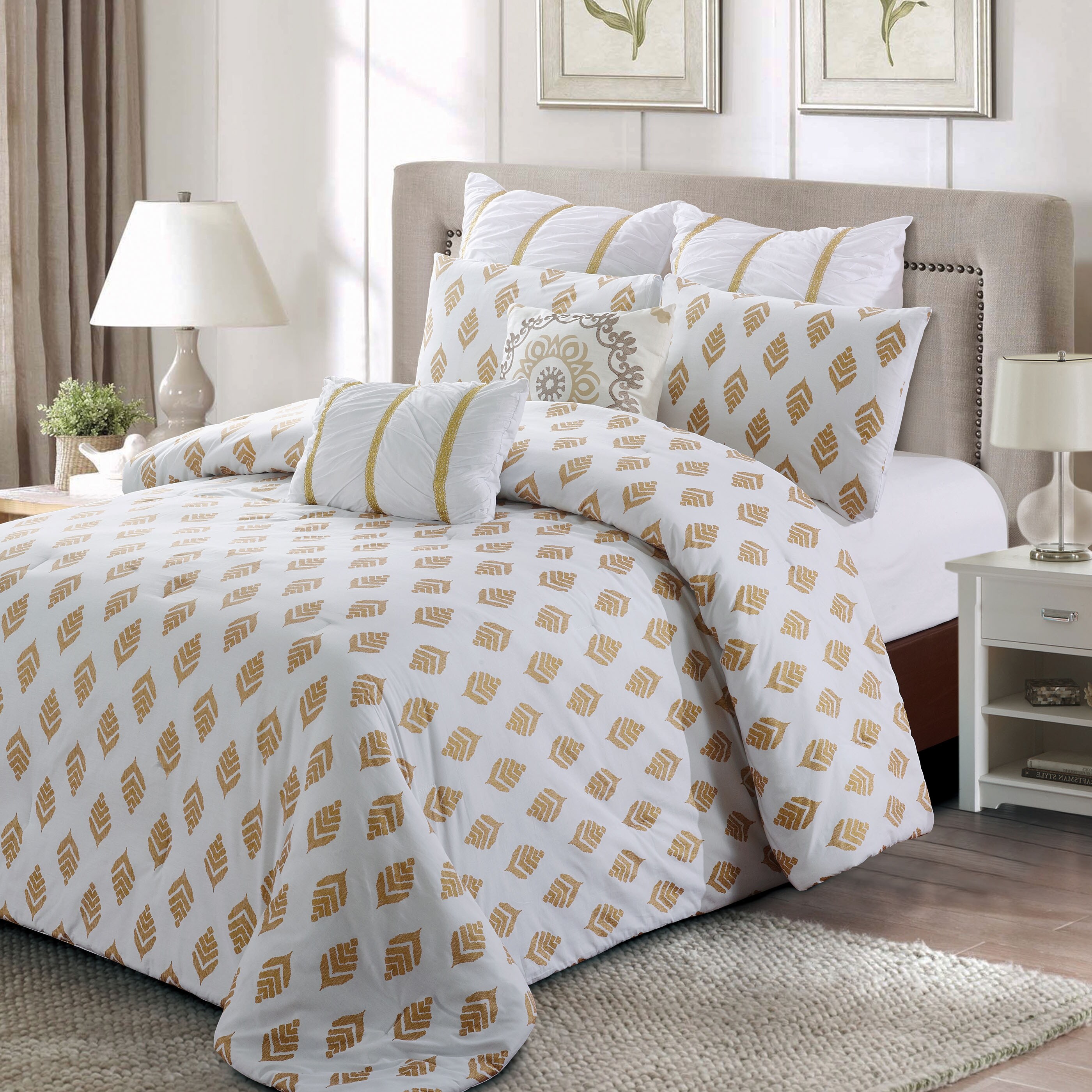 Style Quarters A-GLK 7-Piece Gold and Gold King Comforter Set