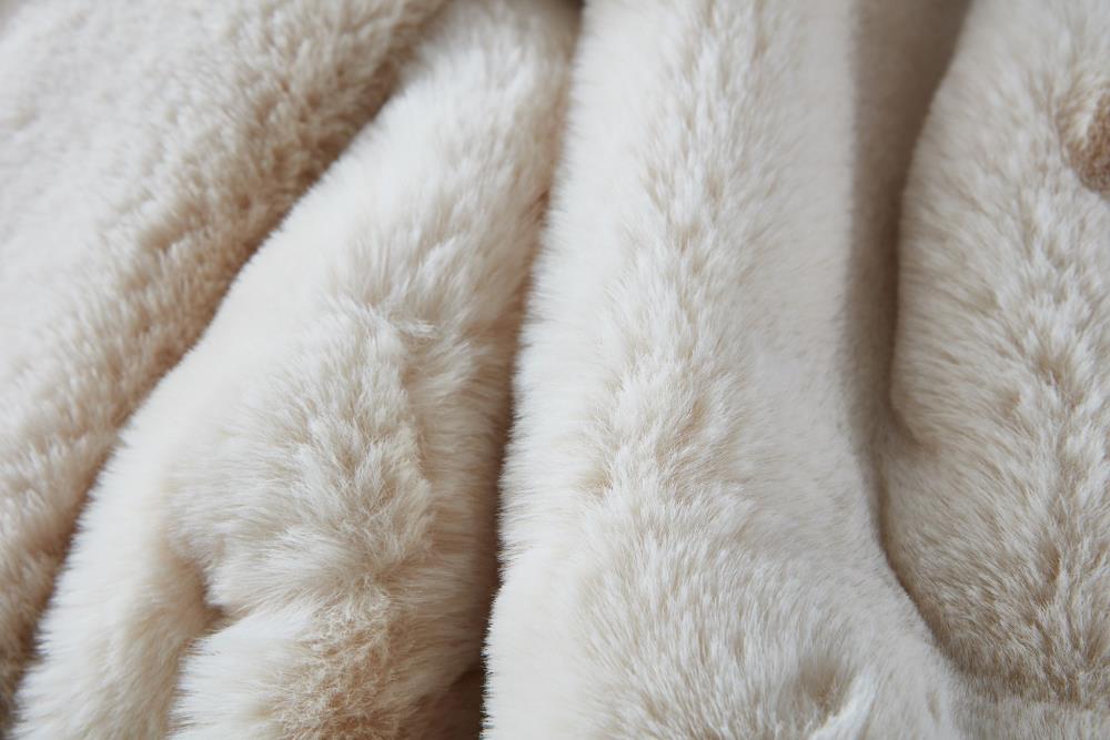 Amazing Rugs RSTBG5060 Blankets-And-Throws - View #5