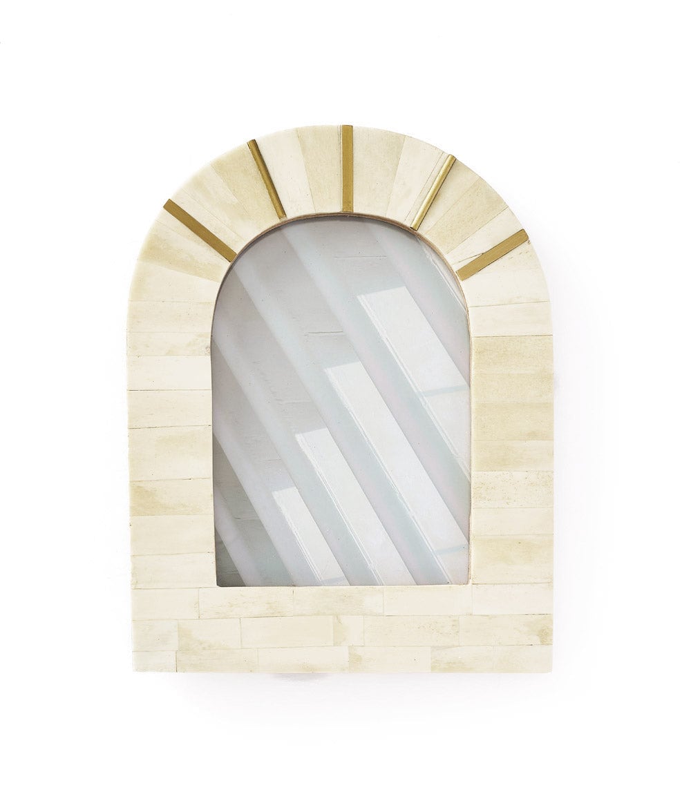 Matr Boomie Mukhendu Arch 5x7 Cream Picture Frame - Handcrafted Bone