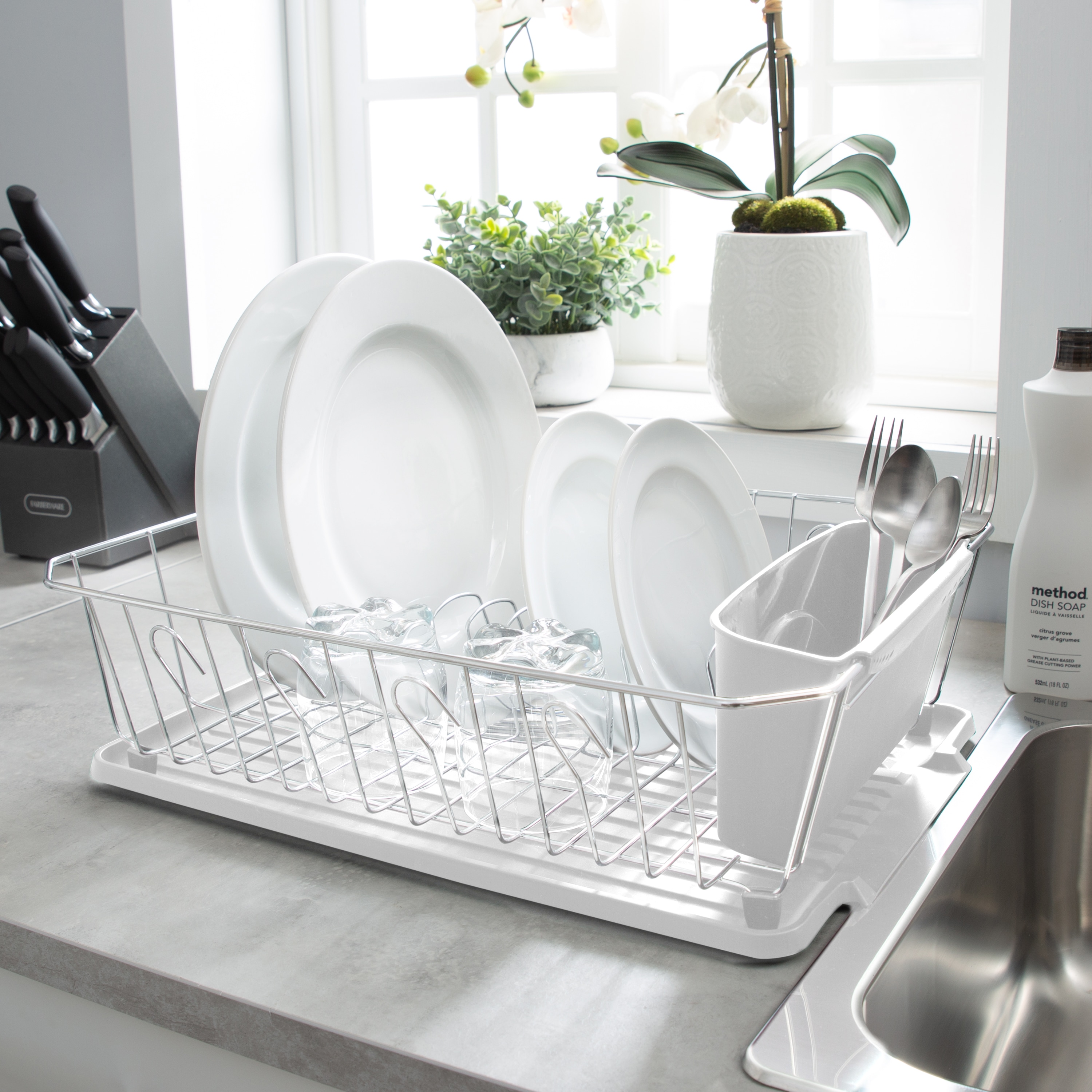 Kitchen Details Large Dish Rack with Tray in Smoke Grey 15100