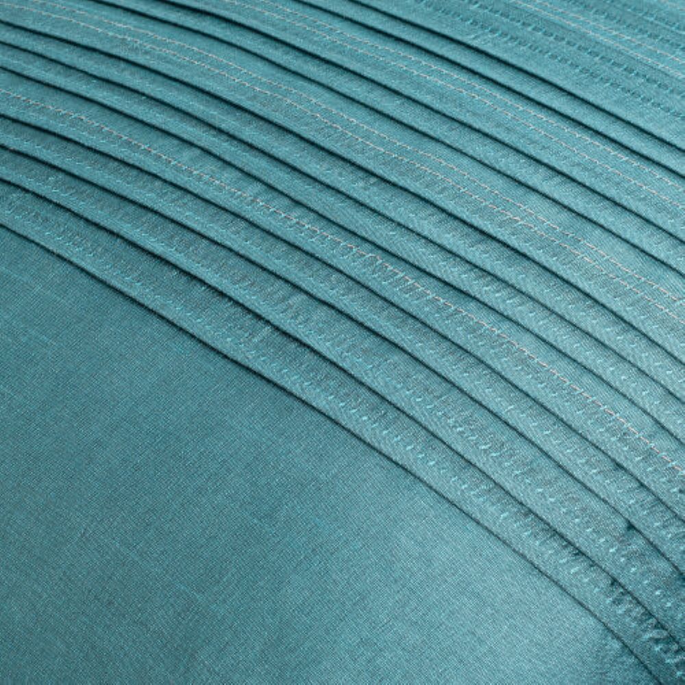 Yasmine 20" x 20" Blue Woven Polyester Throw Pillow