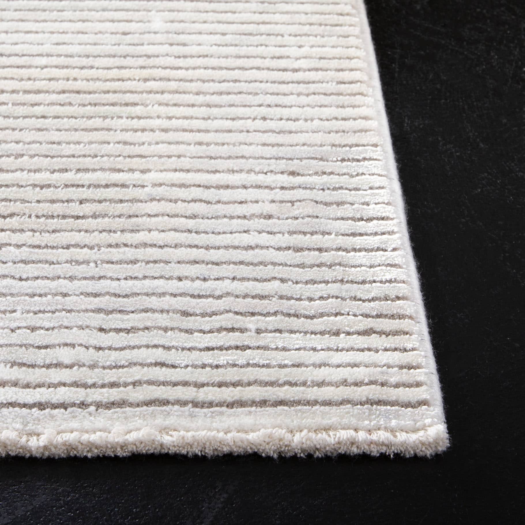 Safavieh DRM500B-4 rugs - View #3