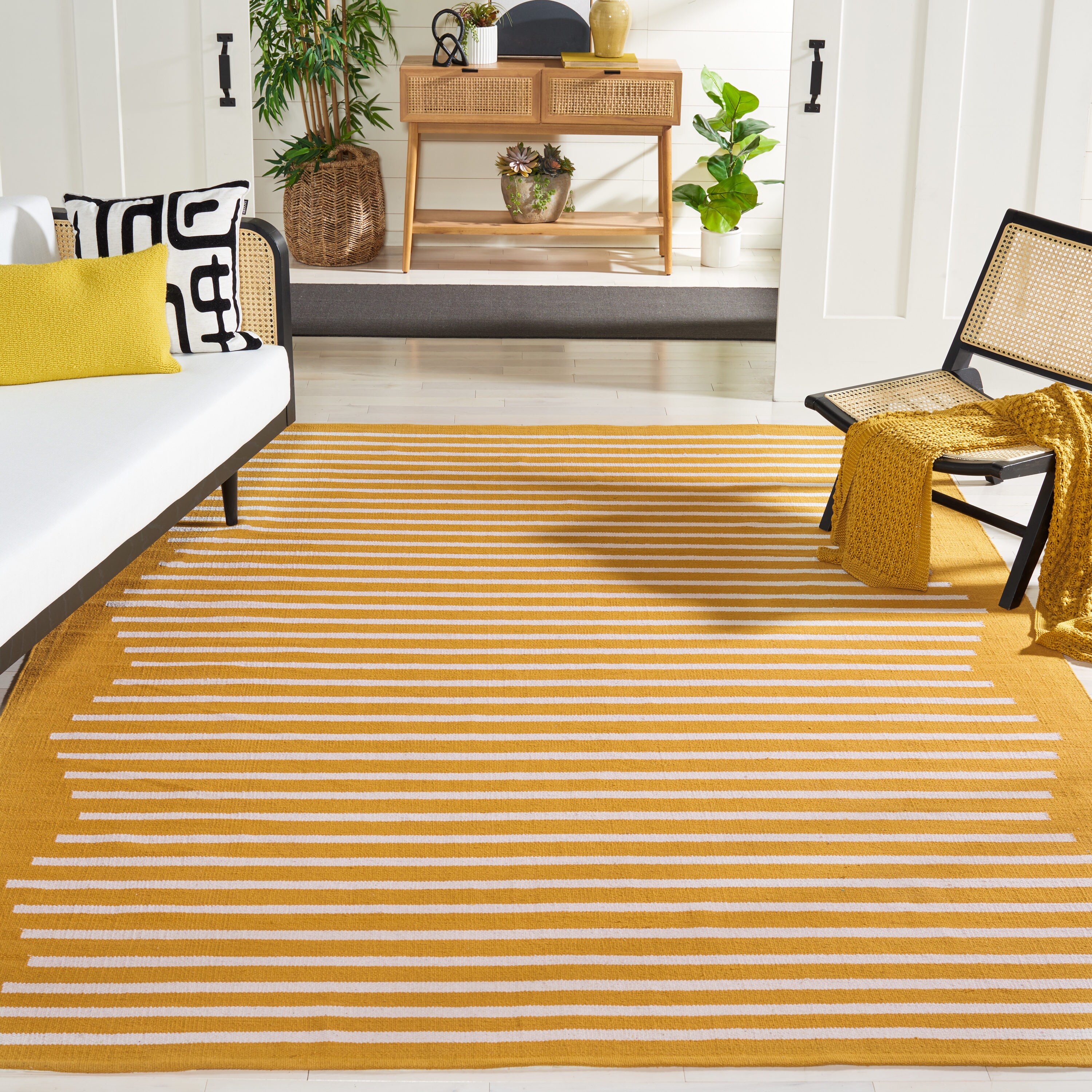 Safavieh MTK313D-5 rugs - View #2