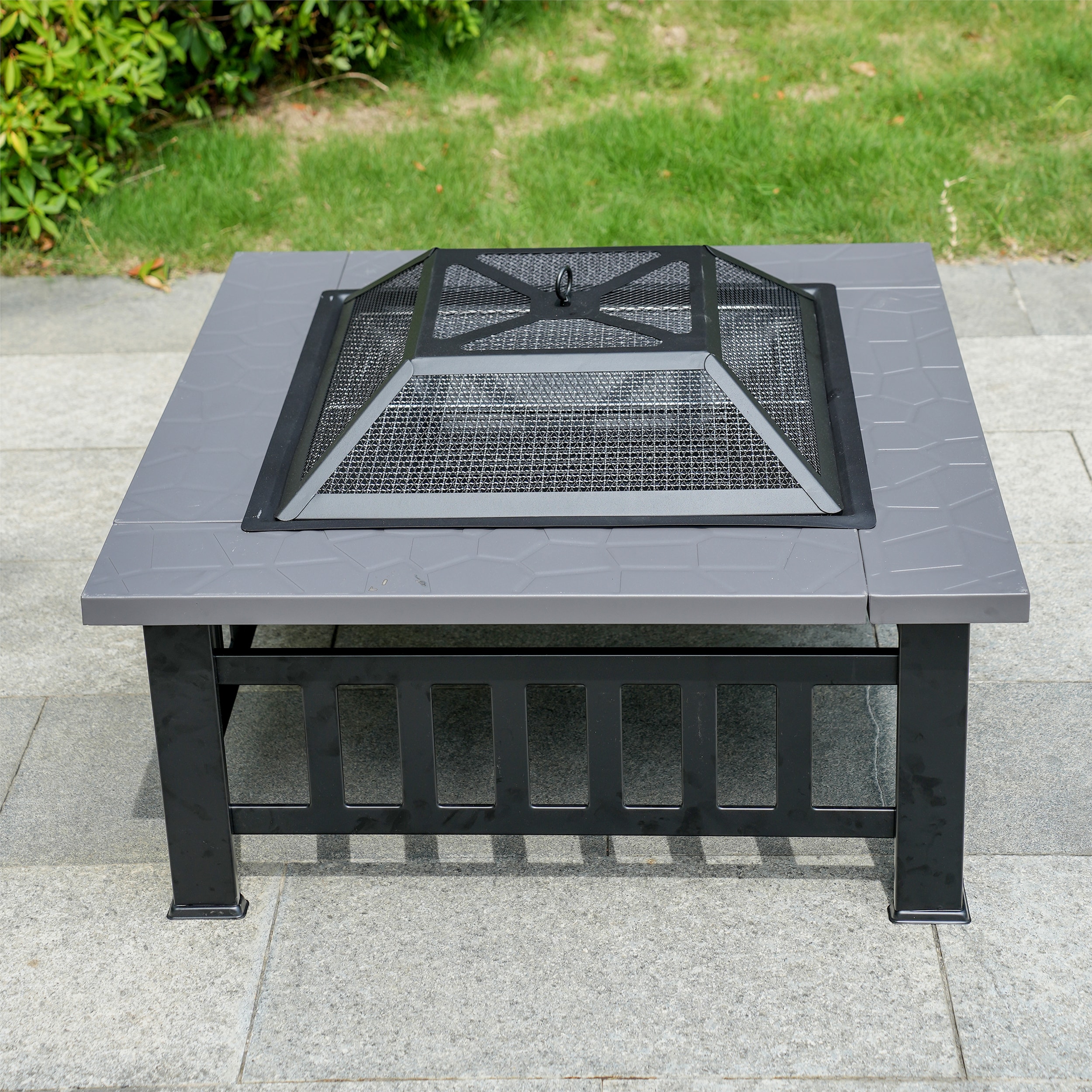Moda Furnishings MO-UI-JYL-3004-MBK 32-in W Old gray Iron Wood-Burning Fire Pit