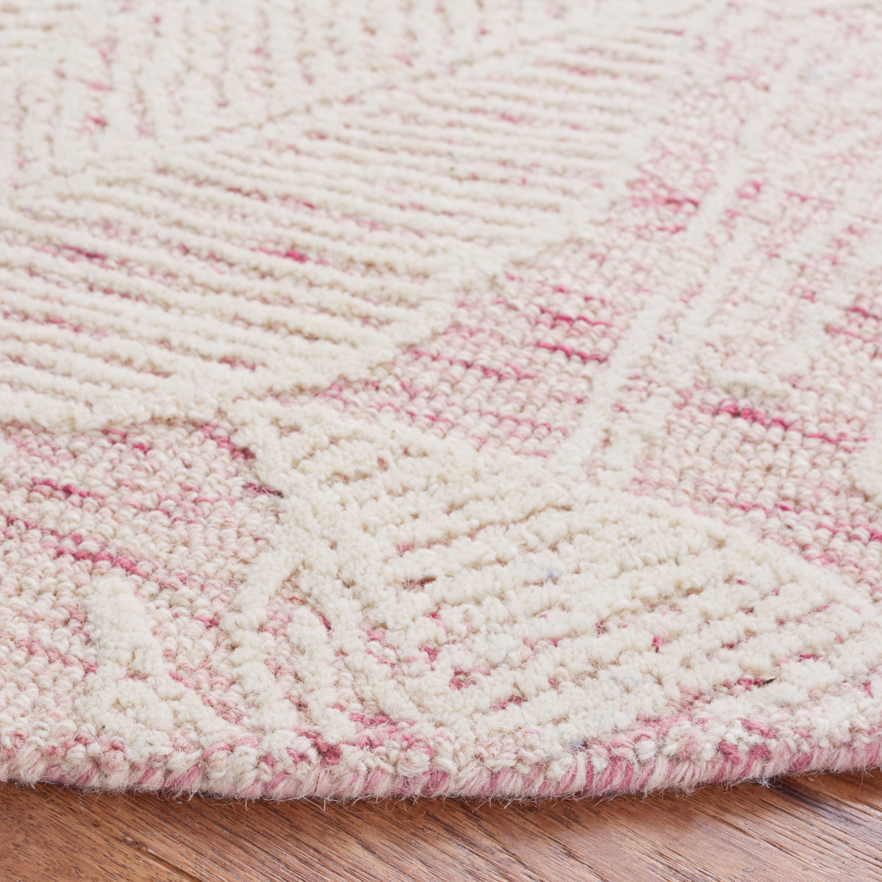 Safavieh MET880U-6R rugs - View #3