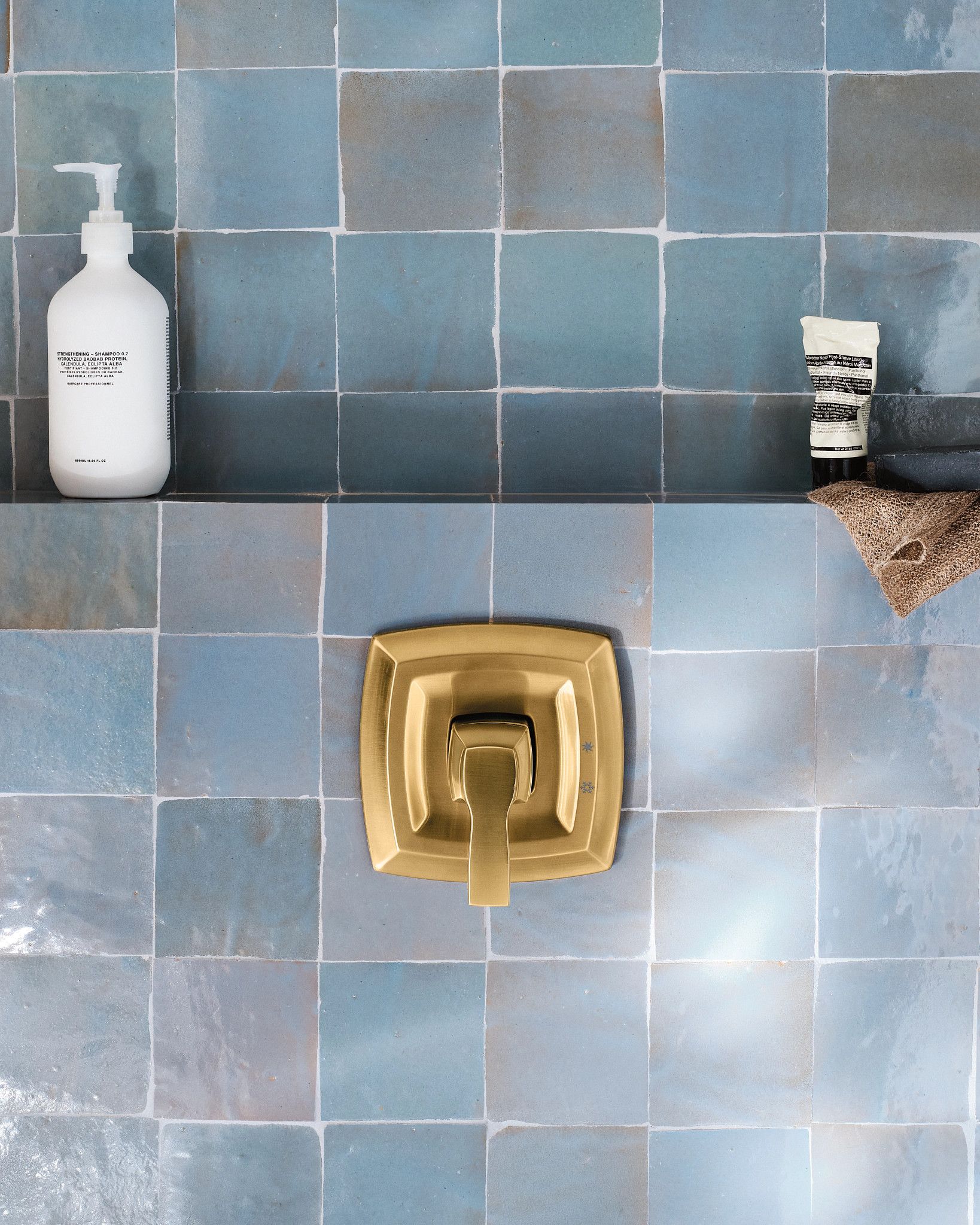 Moen T2692EPBG Tub-Shower-Faucets - View #10