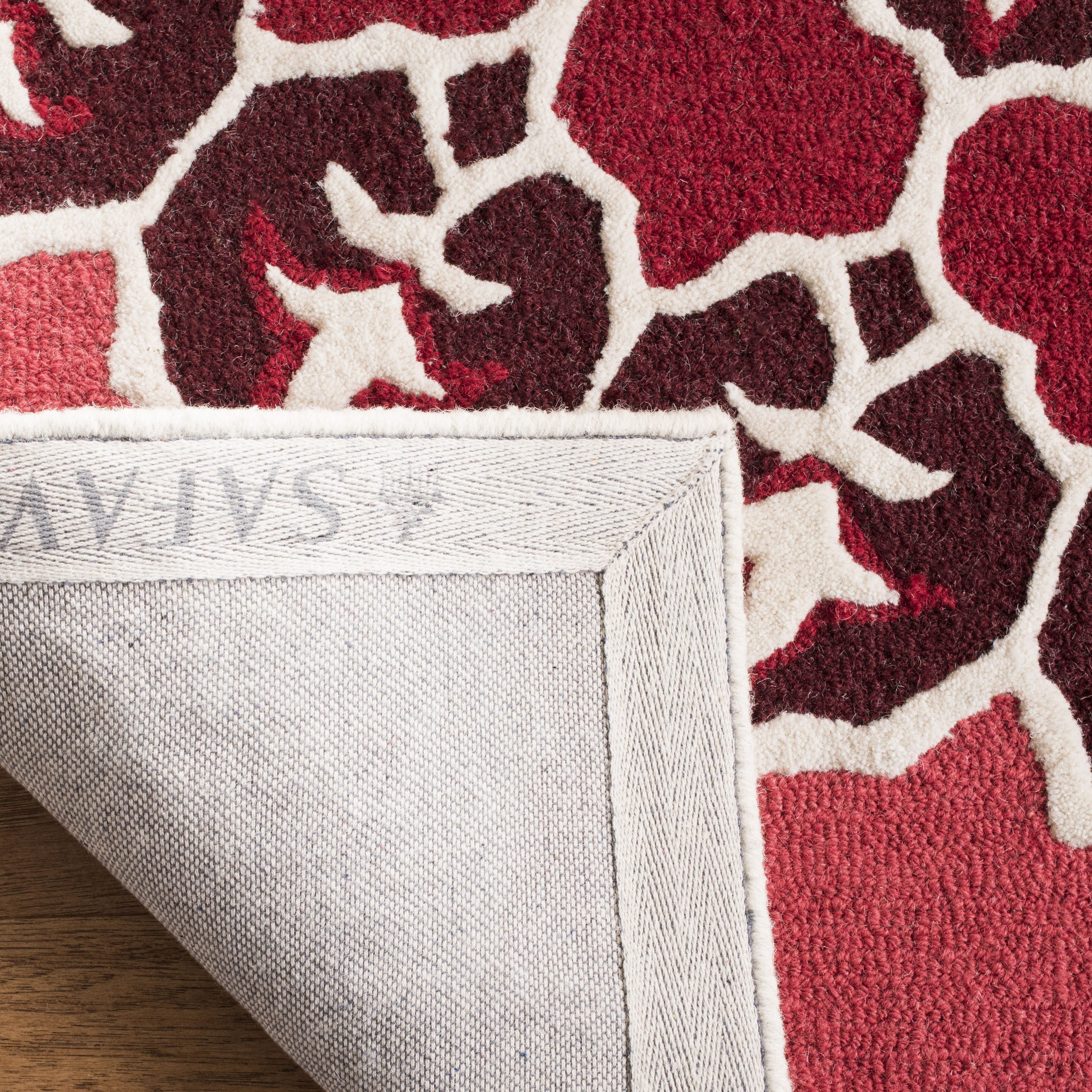 Safavieh BLG610K-5R rugs - View #4