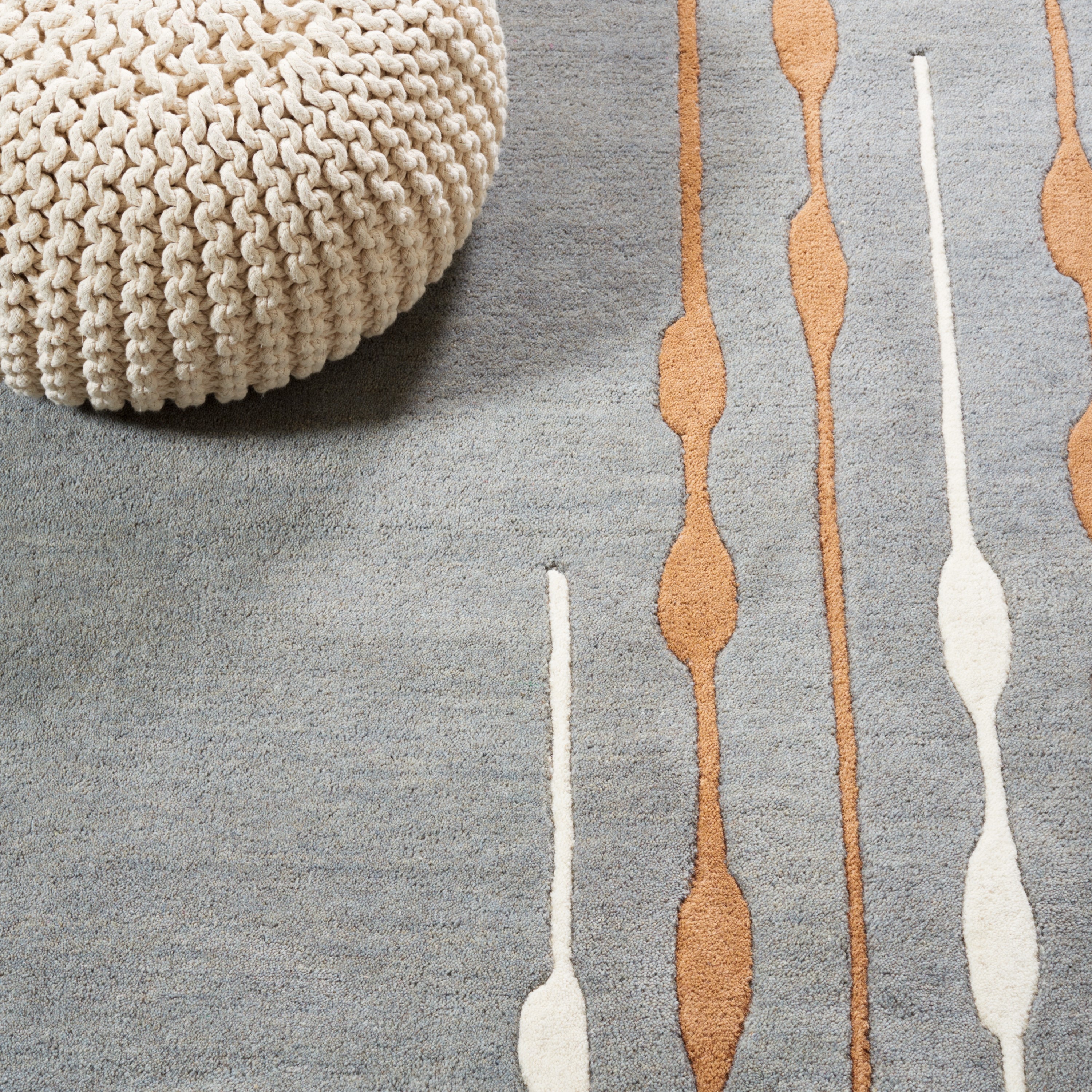 Safavieh SOH803B-4 rugs - View #6