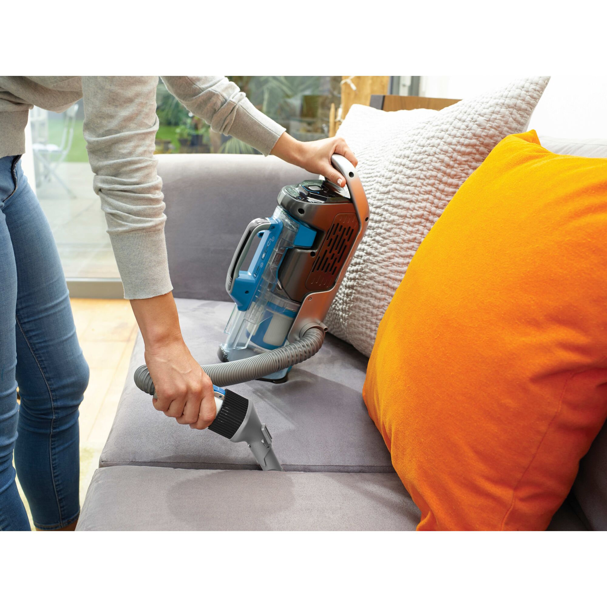BLACK+DECKER POWERSERIES PRO 20 Volt Cordless Pet Stick Vacuum (Convertible  To Handheld) in the Stick Vacuums department at