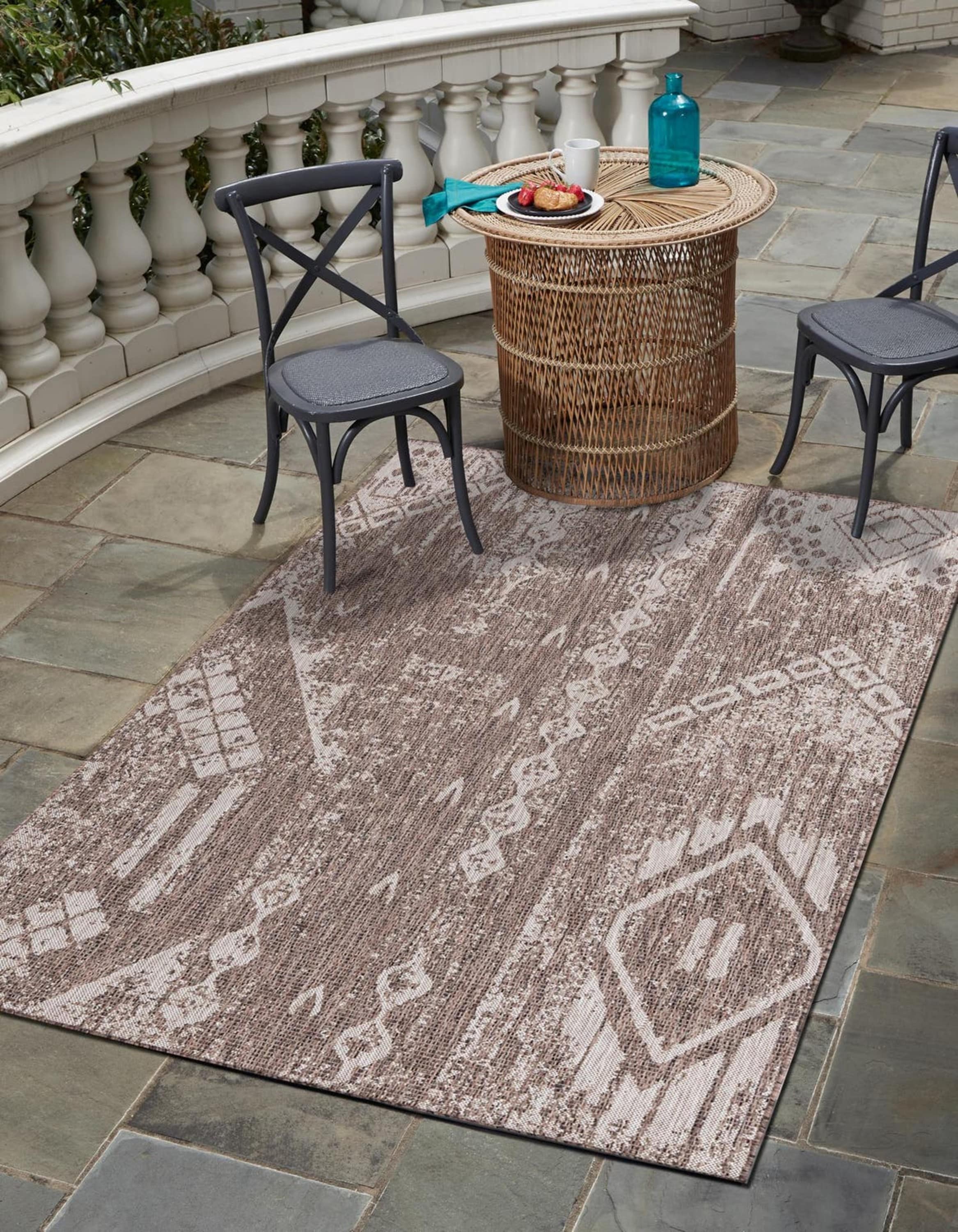 Unique Loom 3180878 Outdoor Bohemian 7 x 10 (ft) Loomed Polypropylene Brown Rectangular Indoor/Outdoor Abstract Area rug