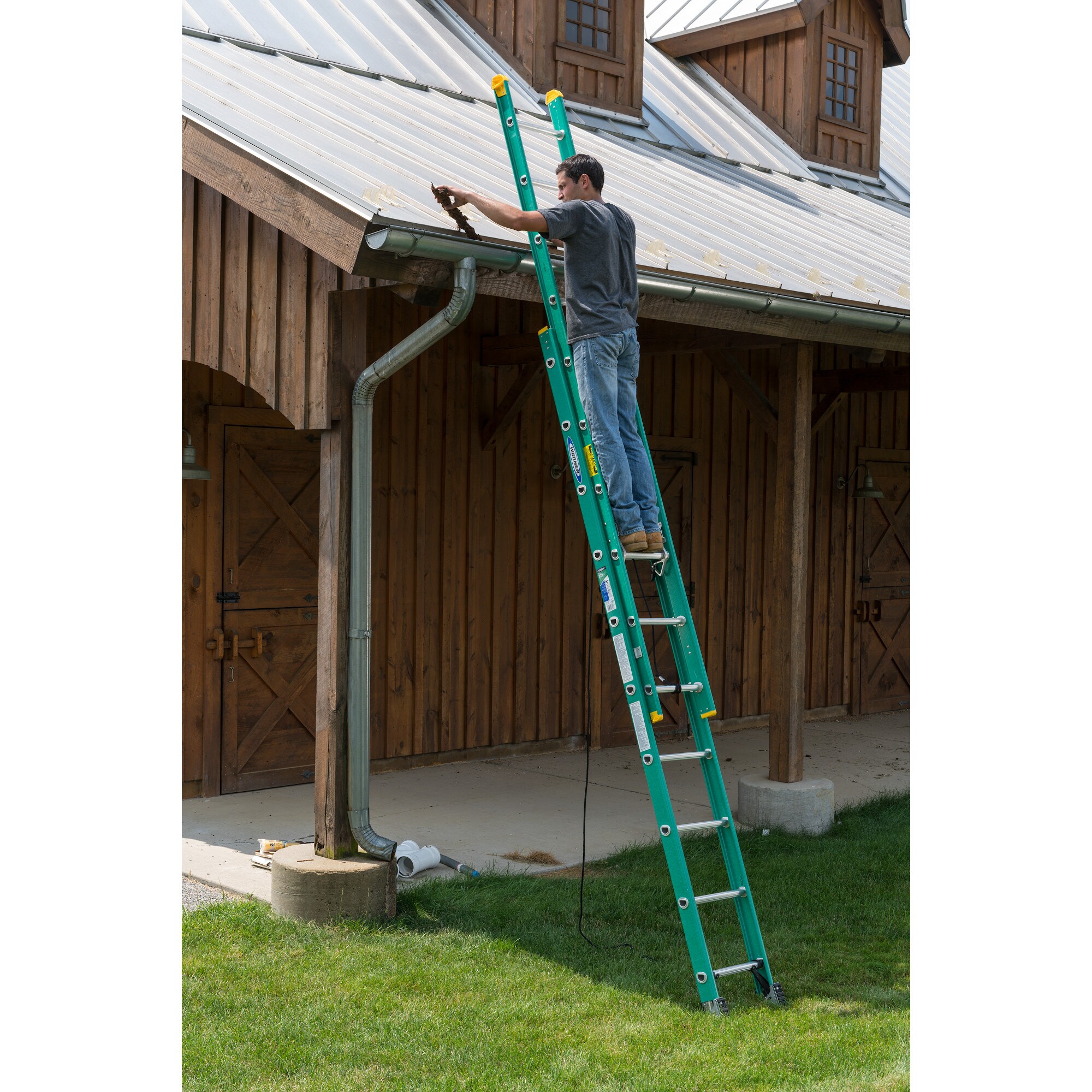 Werner D5924-2 Extension-Ladders - View #8