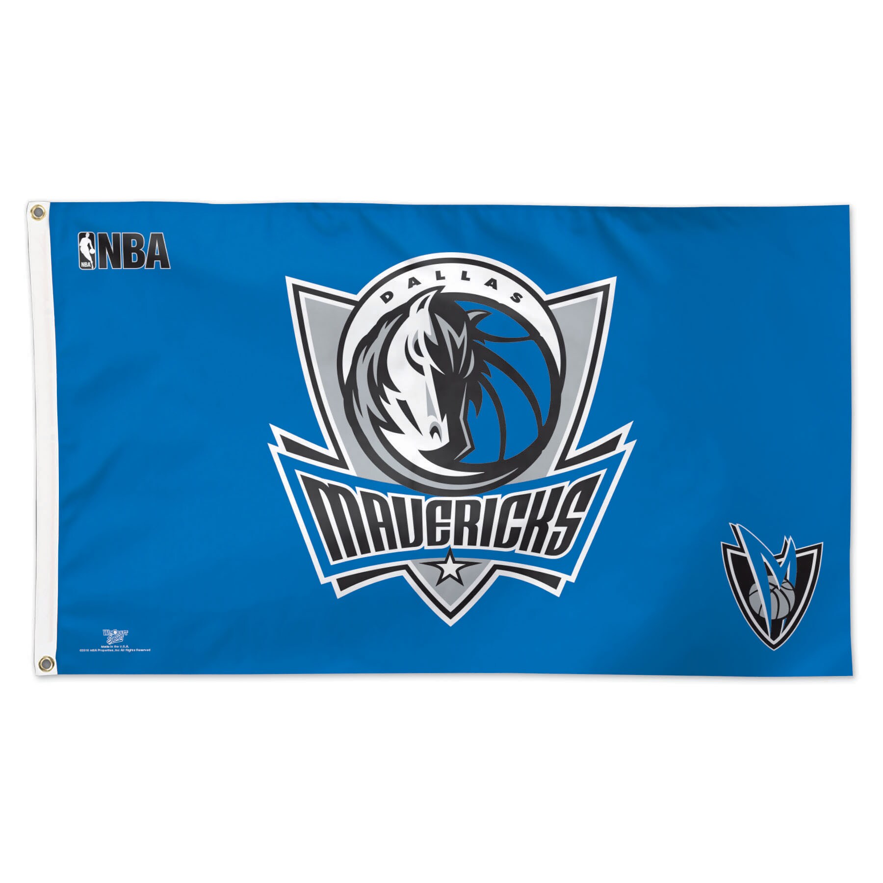 WinCraft Sports 5-ft W X 3-ft H Dallas Mavericks Flag In The Decorative ...