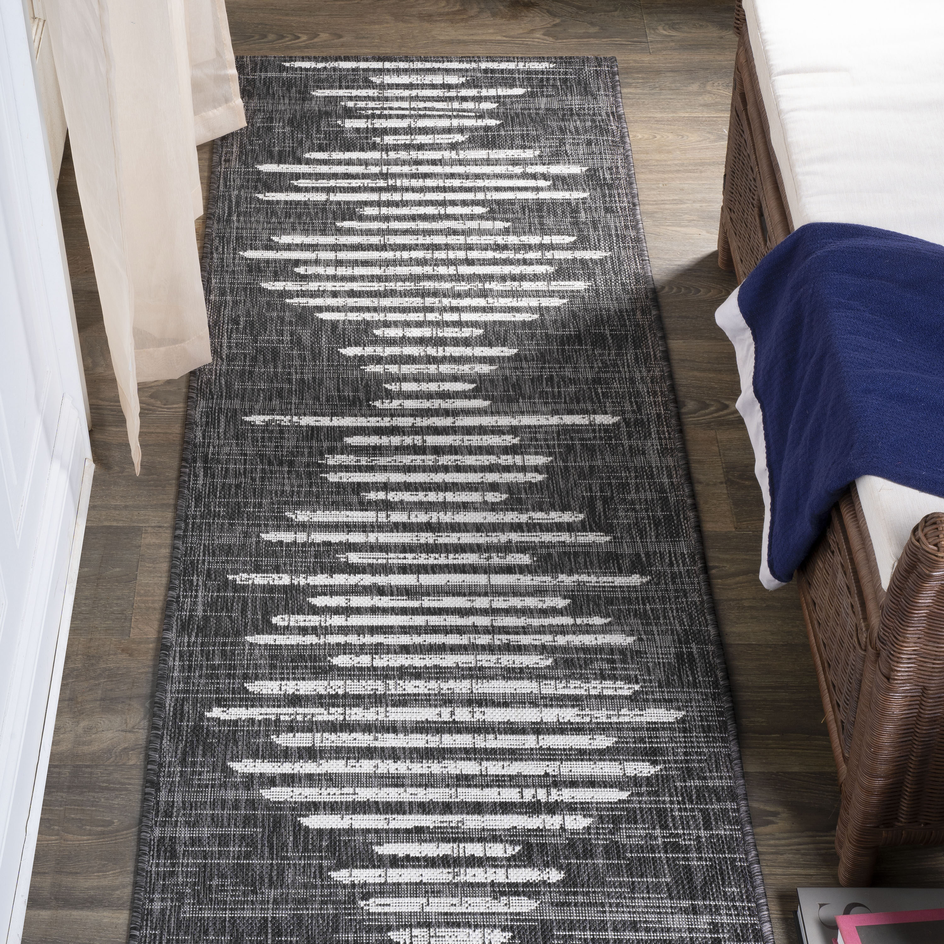 JONATHAN  Y SMB124E-28 rugs - View #4