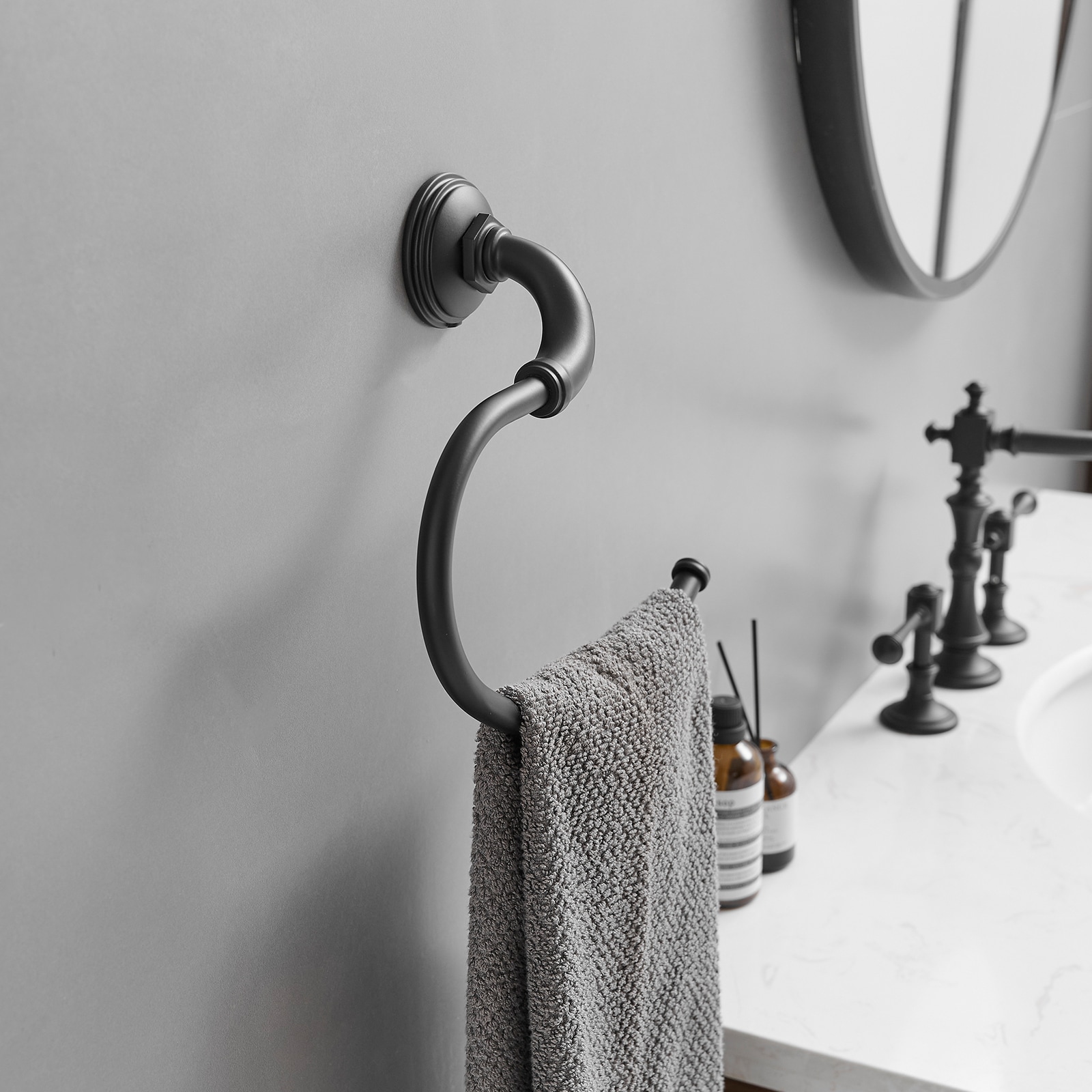 Matte Black 4-Piece Metal Bathroom Hardware Set