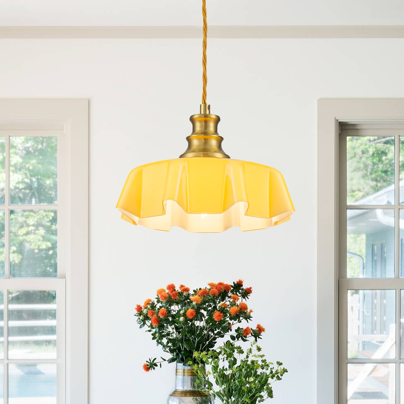 MENCOLULU 9.84 inch Ruffled Yellow Glass Petal Shades Pendant Lighting 1 -Light Gold Transitional Stained glass Geometric Medium Hanging Convertible pendant/Semi-flush Light