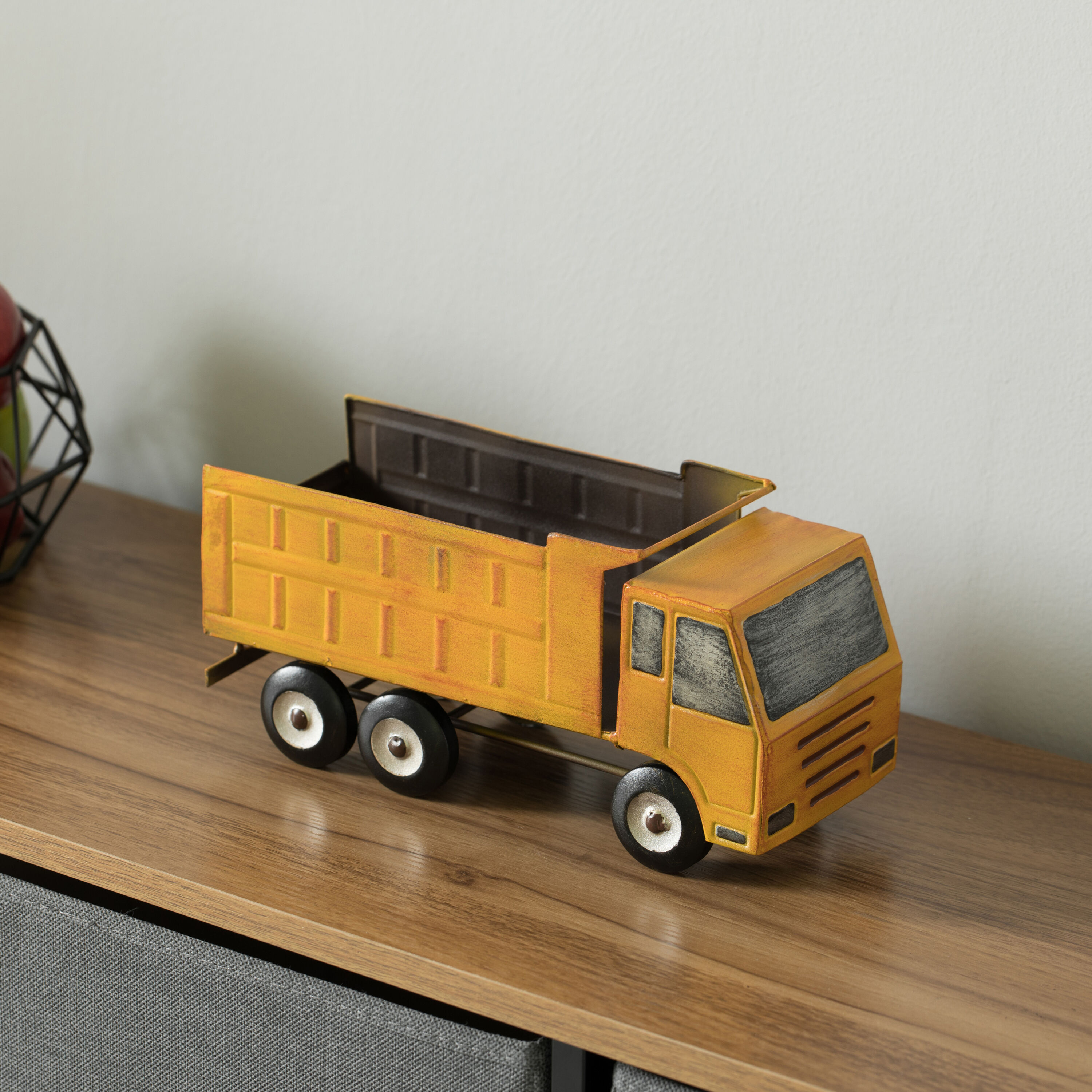 Rustic Yellow Metal Truck Novelty Wine Rack for Tabletop