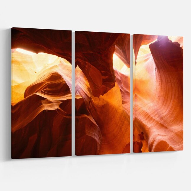 Designart 28-in H x 36-in W Modern Print on Canvas in the Wall Art ...