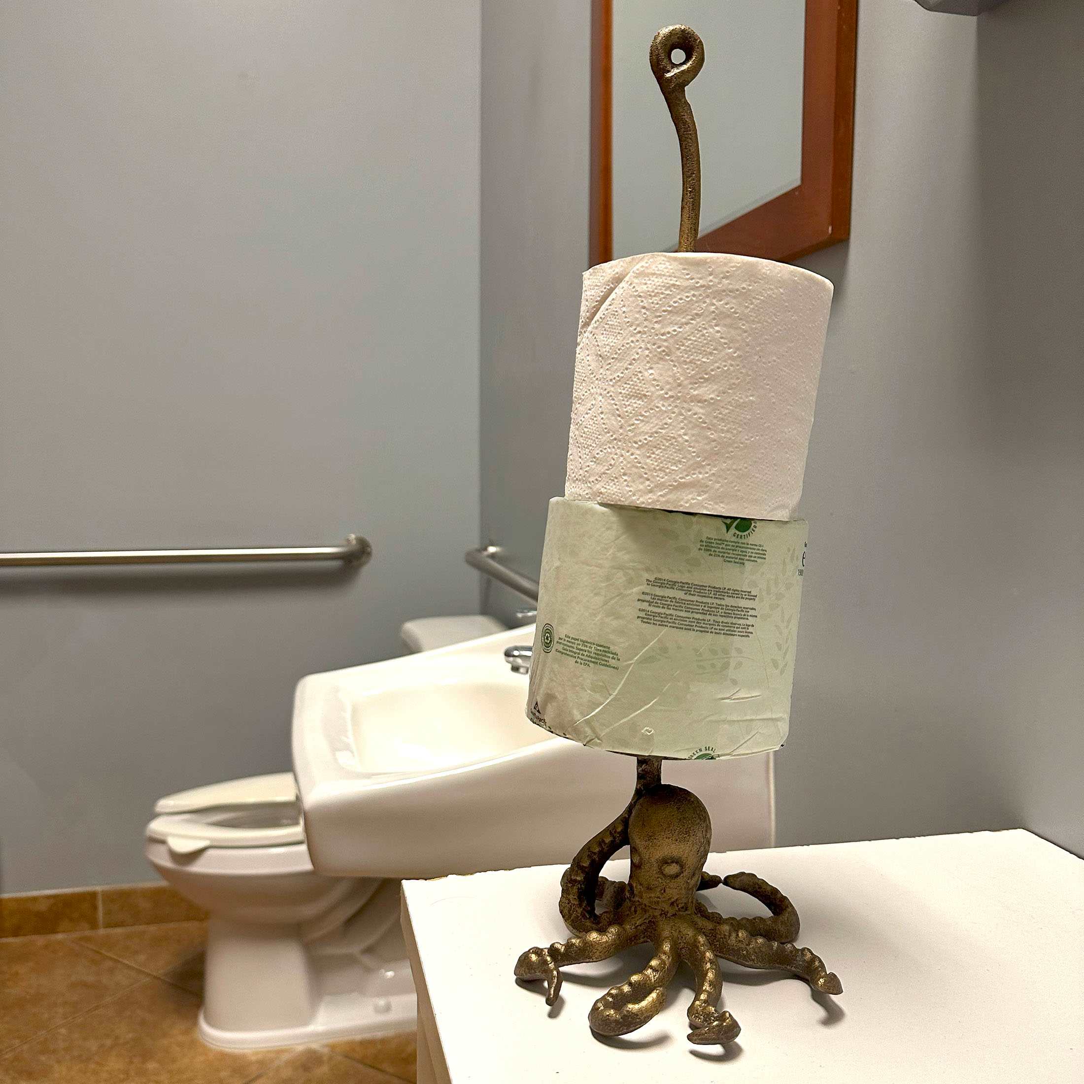 Zeckos ZKO-99441 Paper-Towel-Holders - View #5