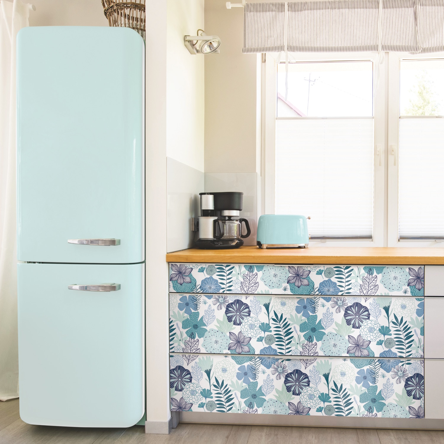 RoomMates RMK11325WP wallpaper - View #4