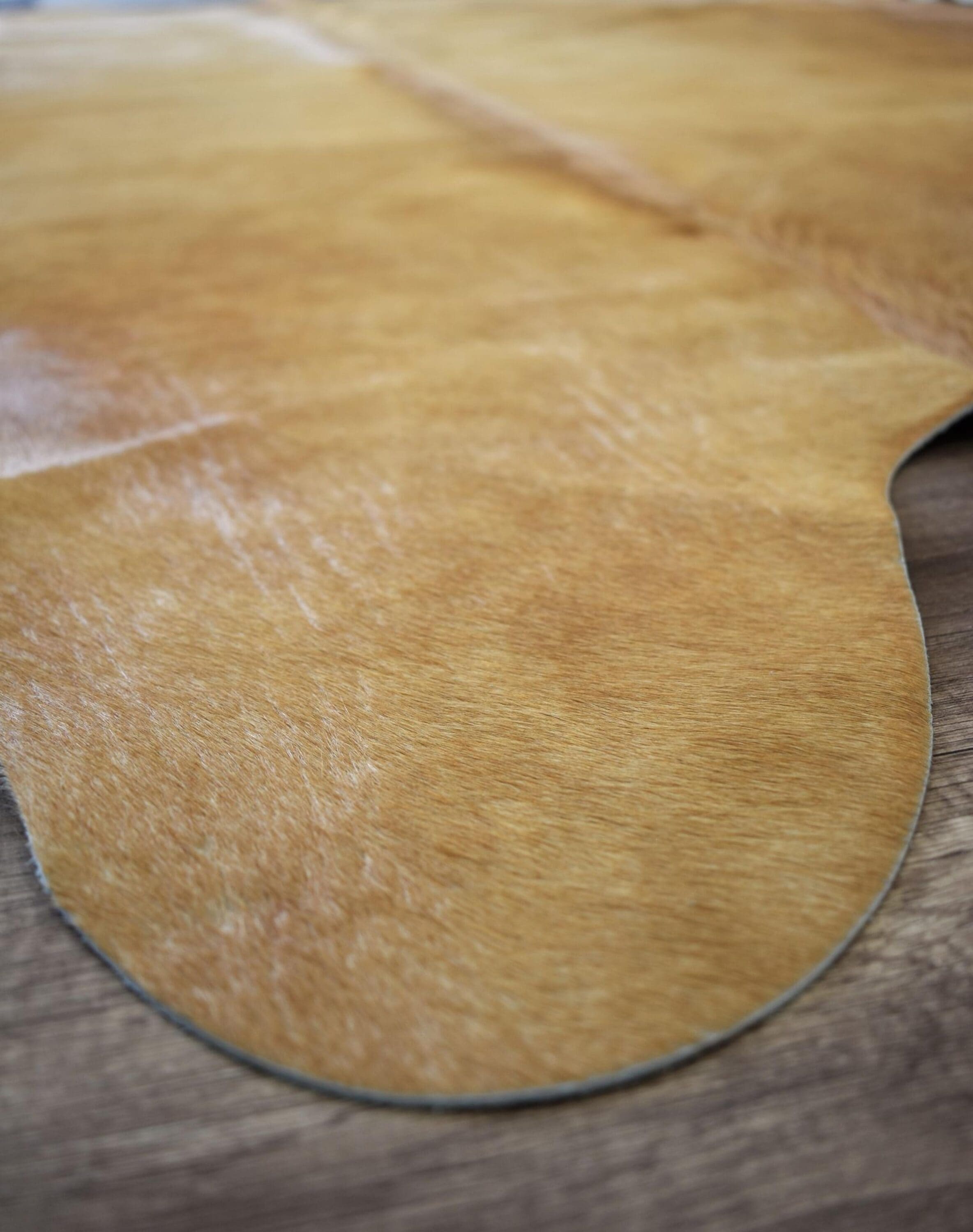 Round Blue Geometric Stain-Resistant Cowhide Area Rug