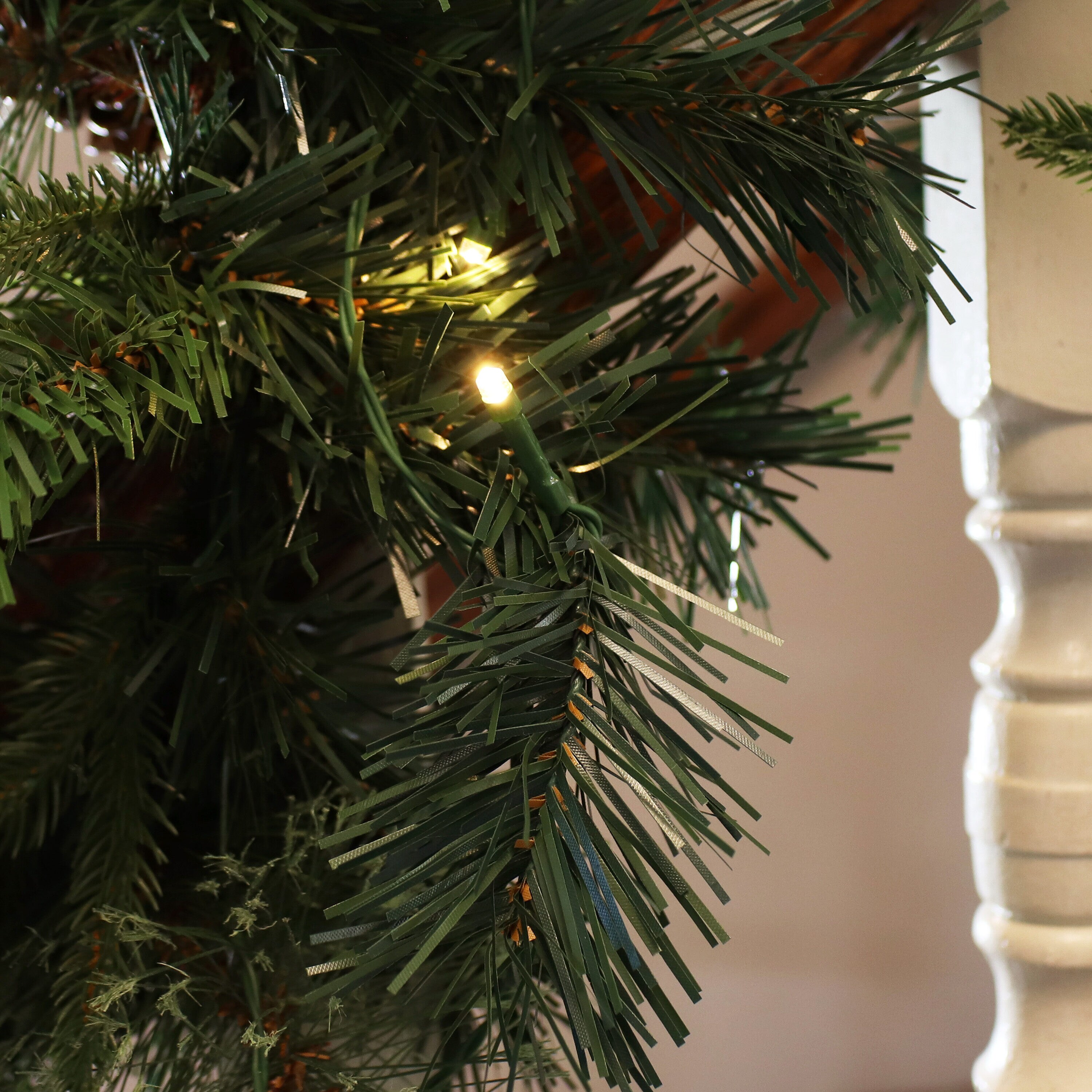 Sunnydaze Decor VTY-976 Artificial-Christmas-Garland - View #10