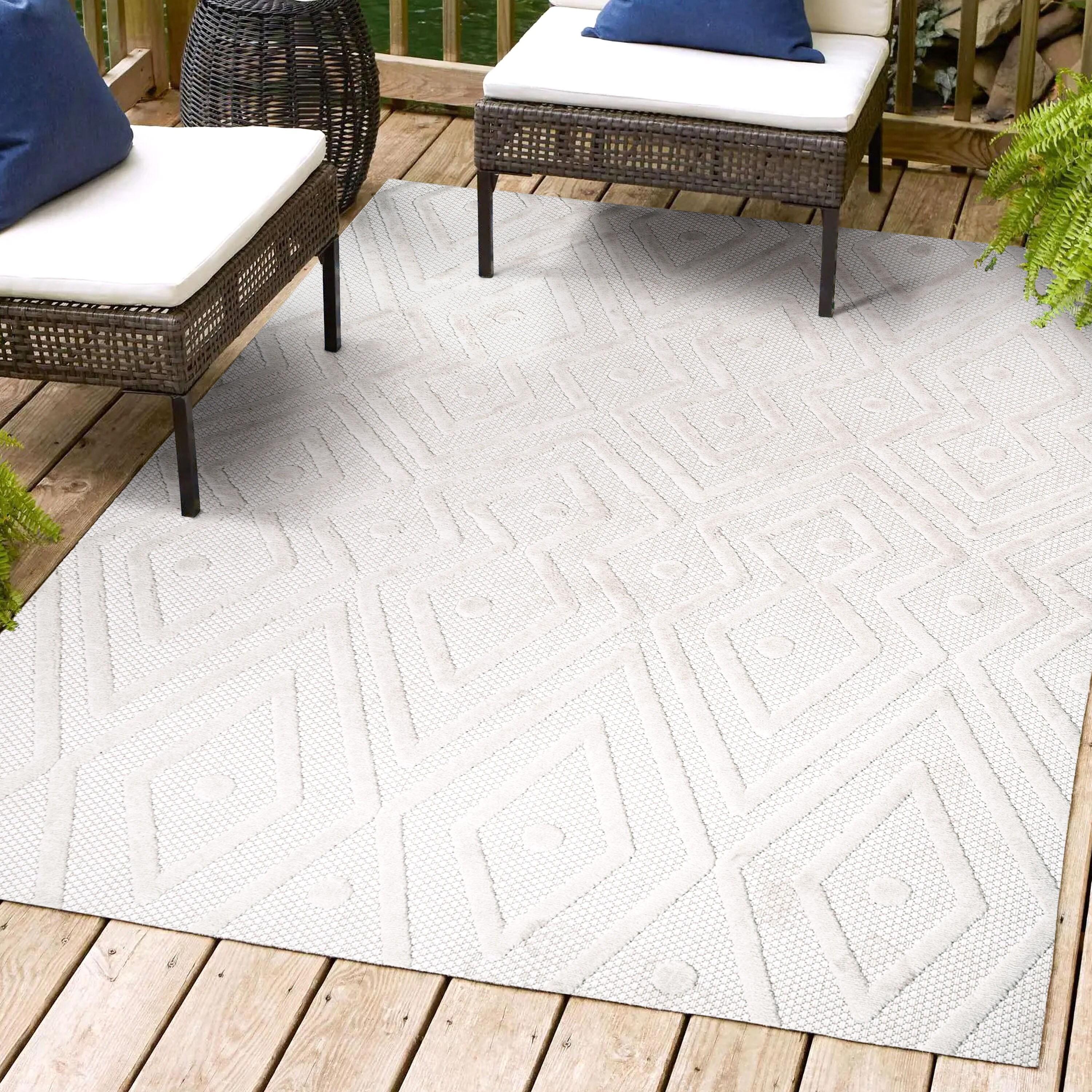 Ivory Diamond Synthetic 4' x 6' Flat Woven Handmade Rug