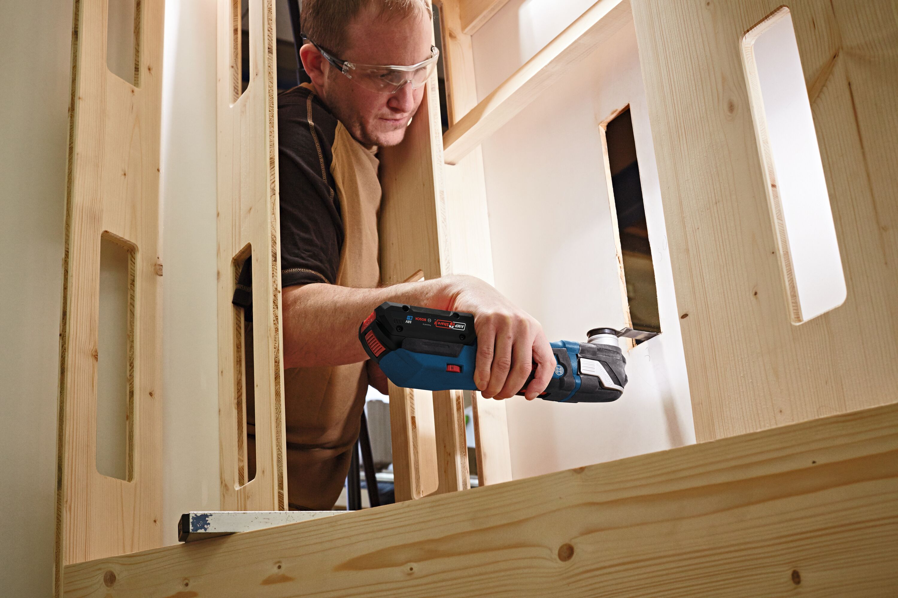 Bosch in Multi-Tool the Variable at Brushless department Cordless 18-volt Speed StarlockPlus Oscillating Kits Oscillating Tool