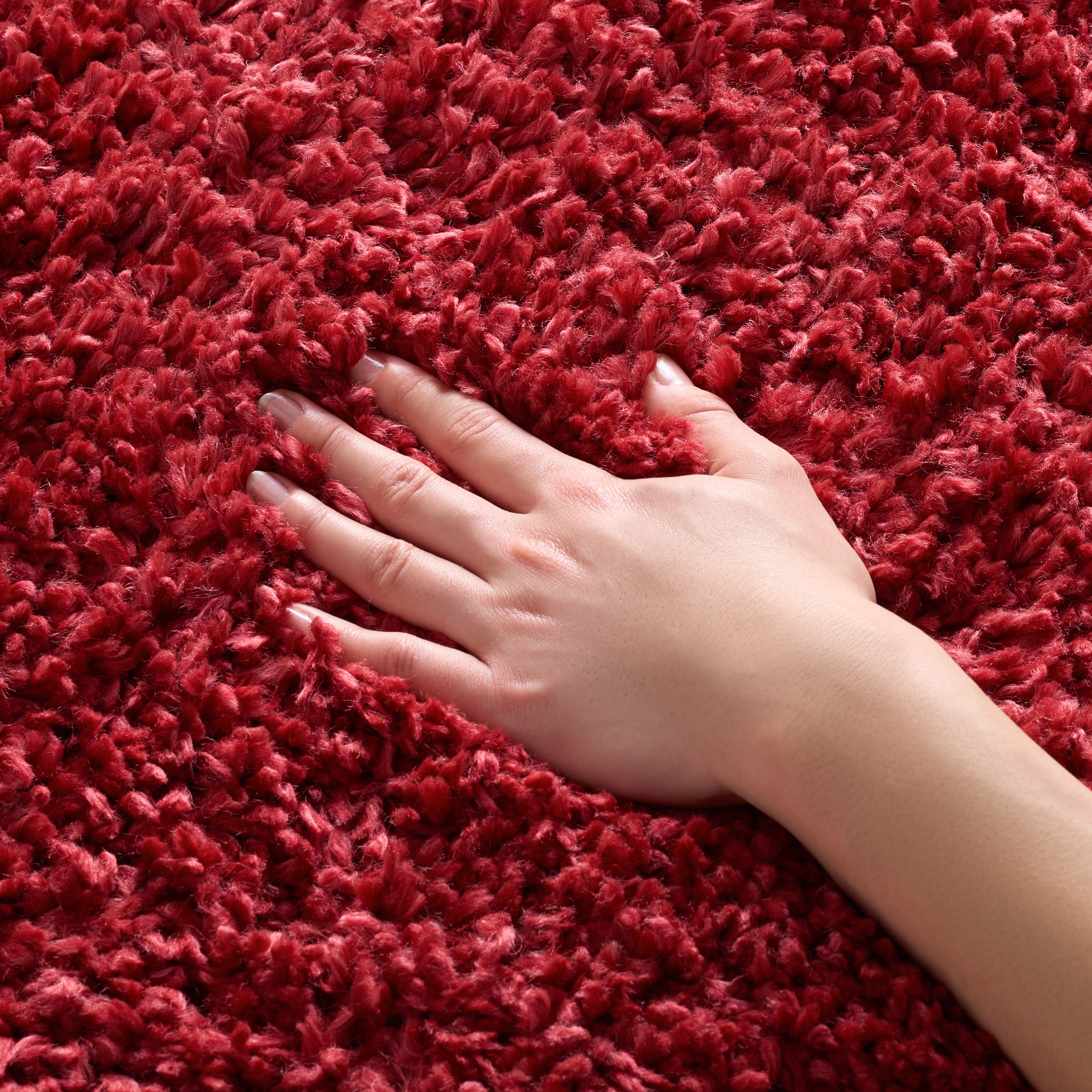 Safavieh August Shag 4 x 6 (ft) Loomed Polypropylene Red