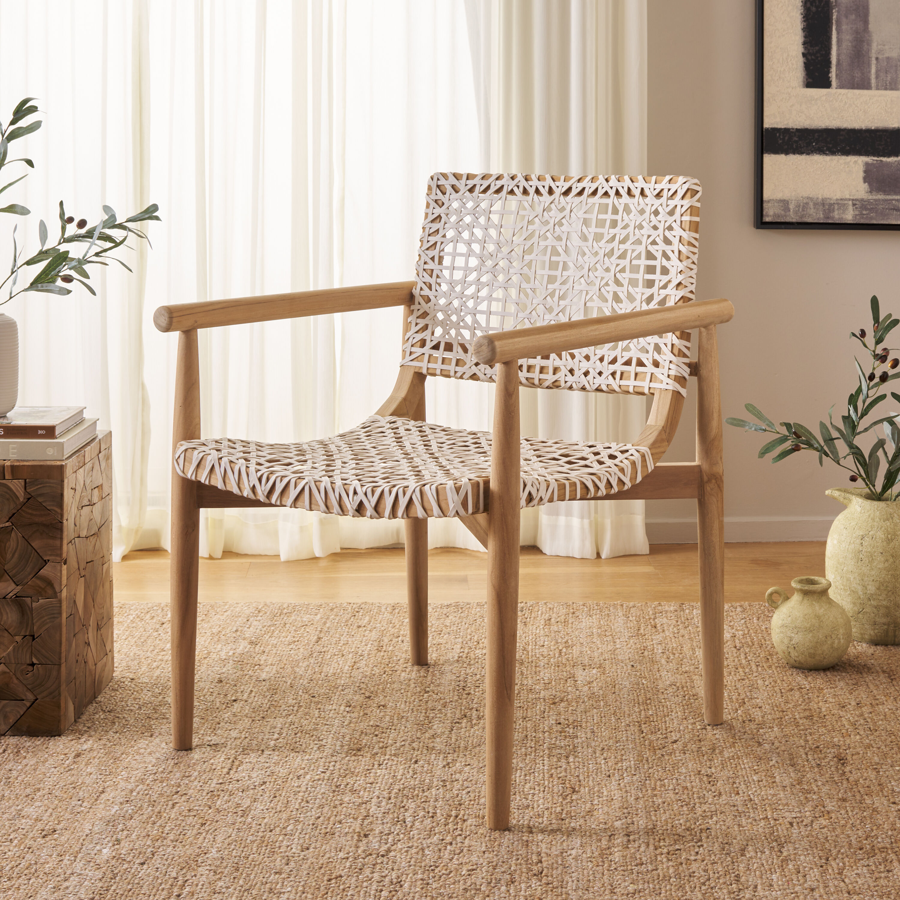 Safavieh ACH1200E Sianna Casual Natural/White Leather Accent Chair