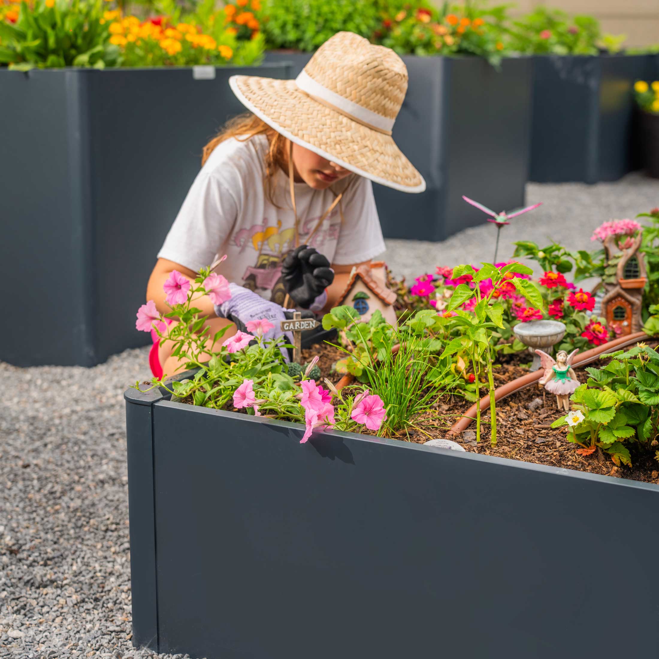 Vego Garden VBM4283BL Raised-Garden-Beds - View #8
