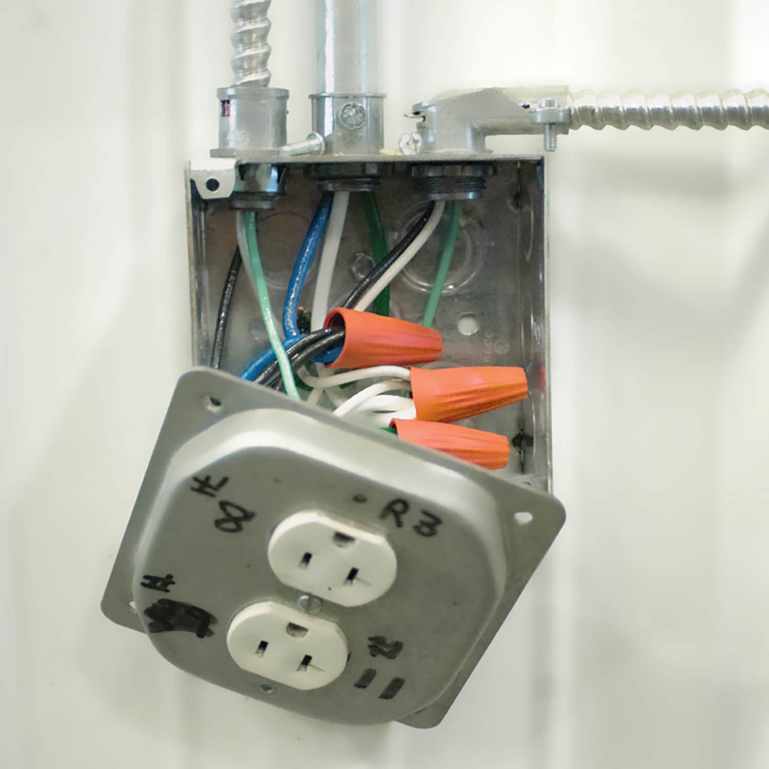 King Innovation 68110 Wire-Connectors - View #2