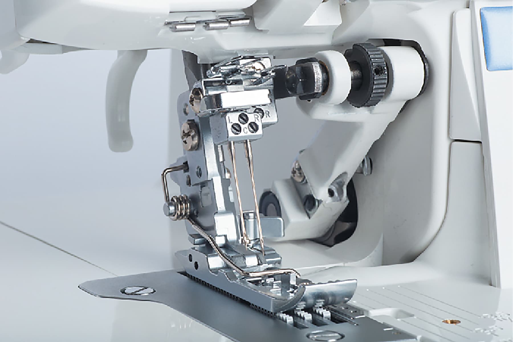 Juki MO-735 Sewing-Machines-Accessories - View #3