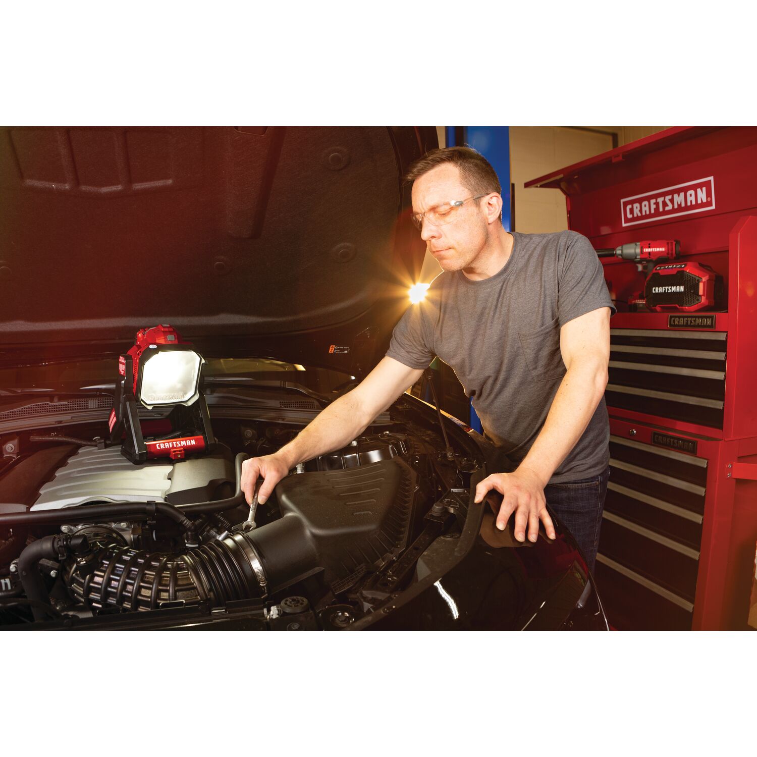 Craftsman V20 Red and Black LED Rechargeable Work Light