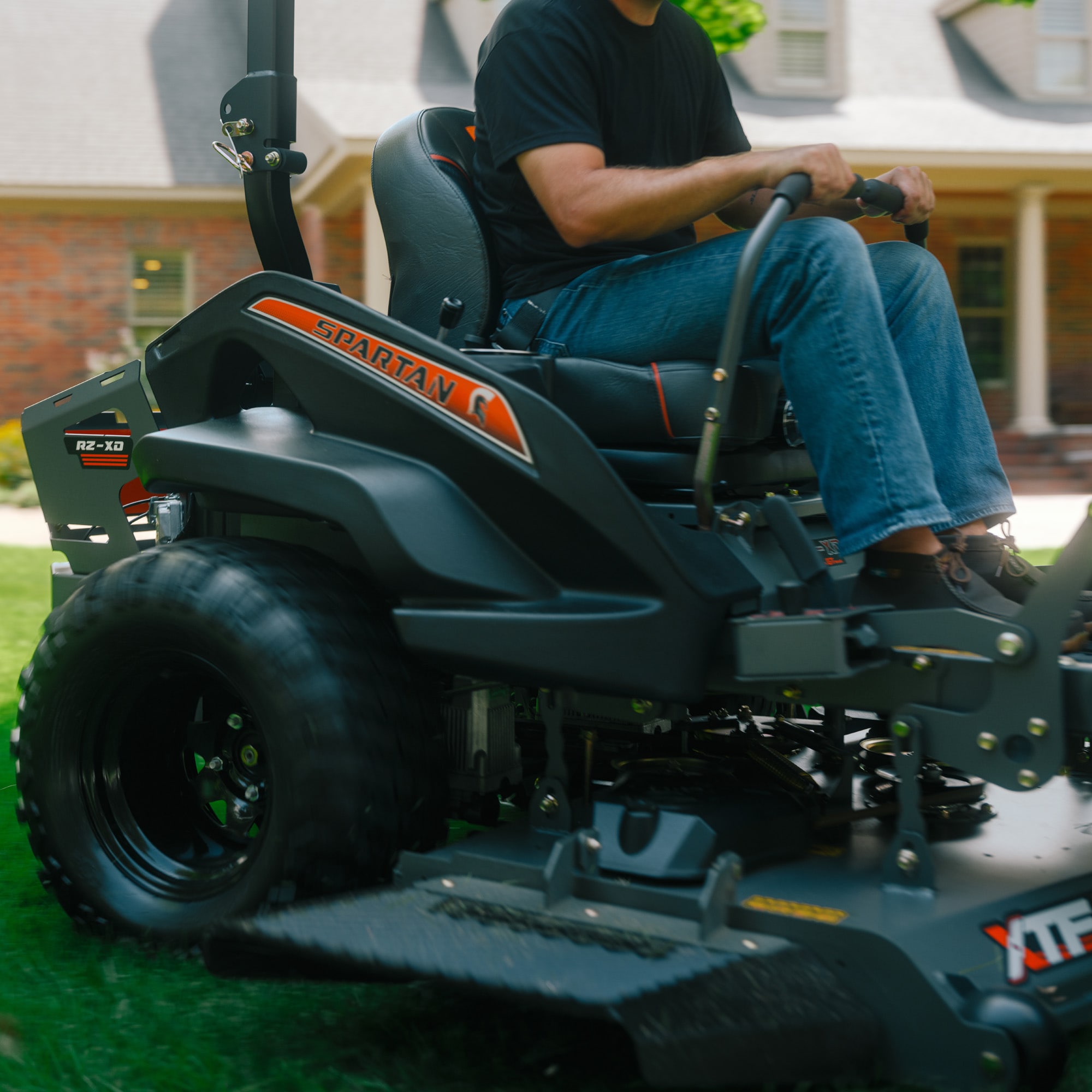 Spartan RSZL1160FR730 Riding-Lawn-Mowers-Tractors - View #8