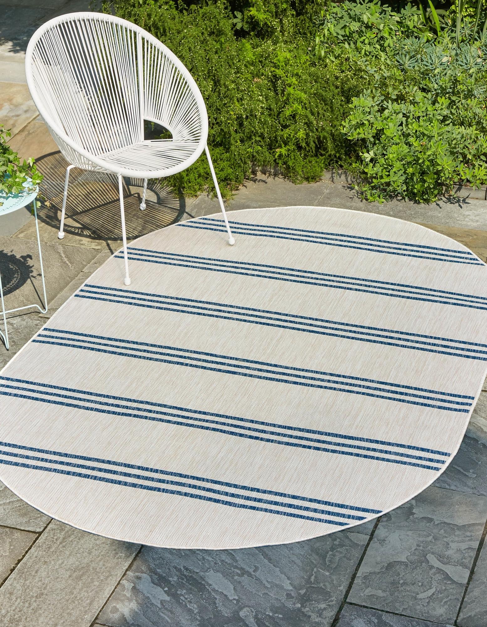 Unique Loom 3152685 Jill Zarin Outdoor 8 x 10 (ft) Loomed Polypropylene Ivory Oval Indoor/Outdoor Stripe Area rug